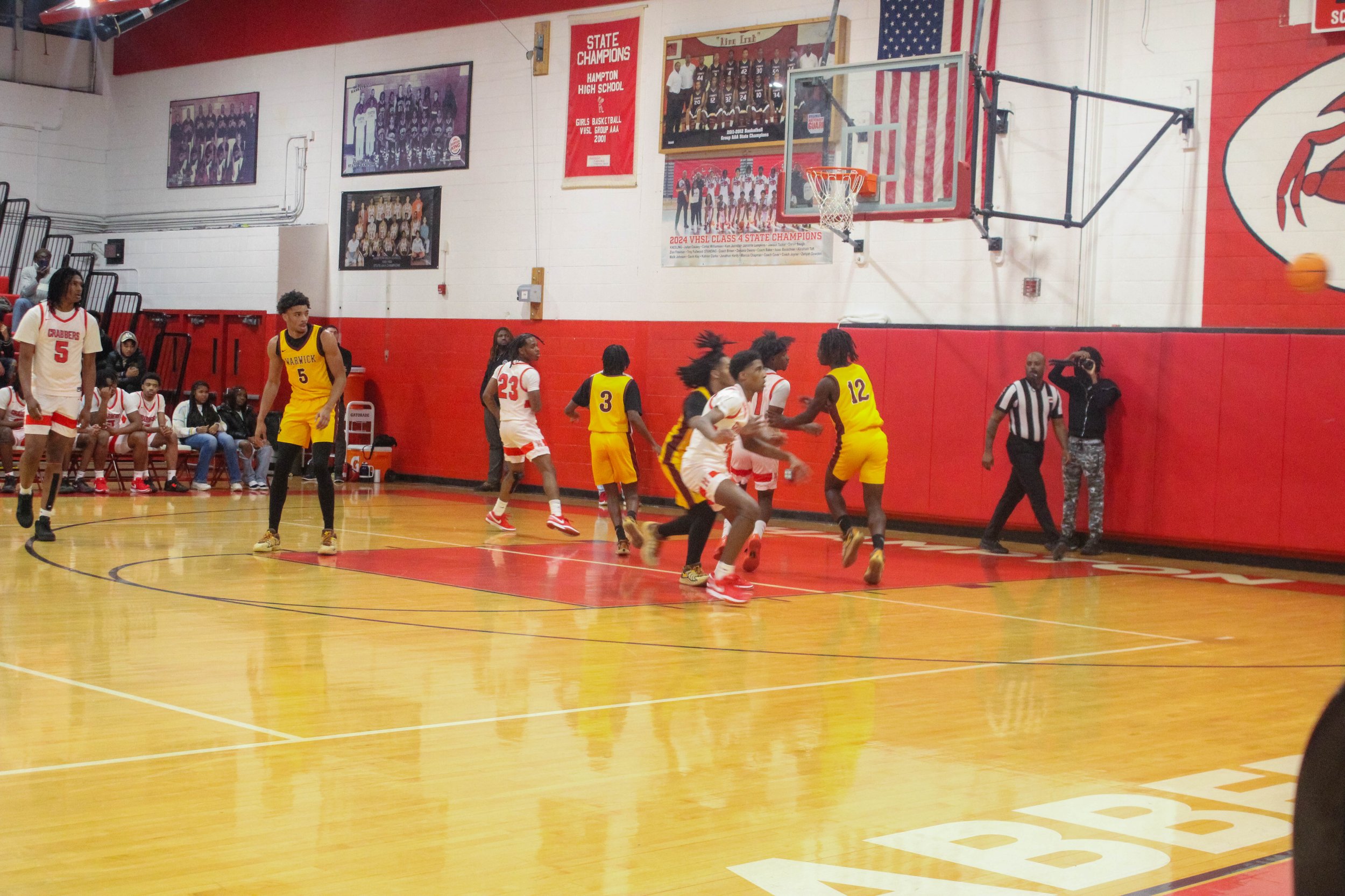 HHS v WHS Varsity MBB 1.9.25-115.jpg