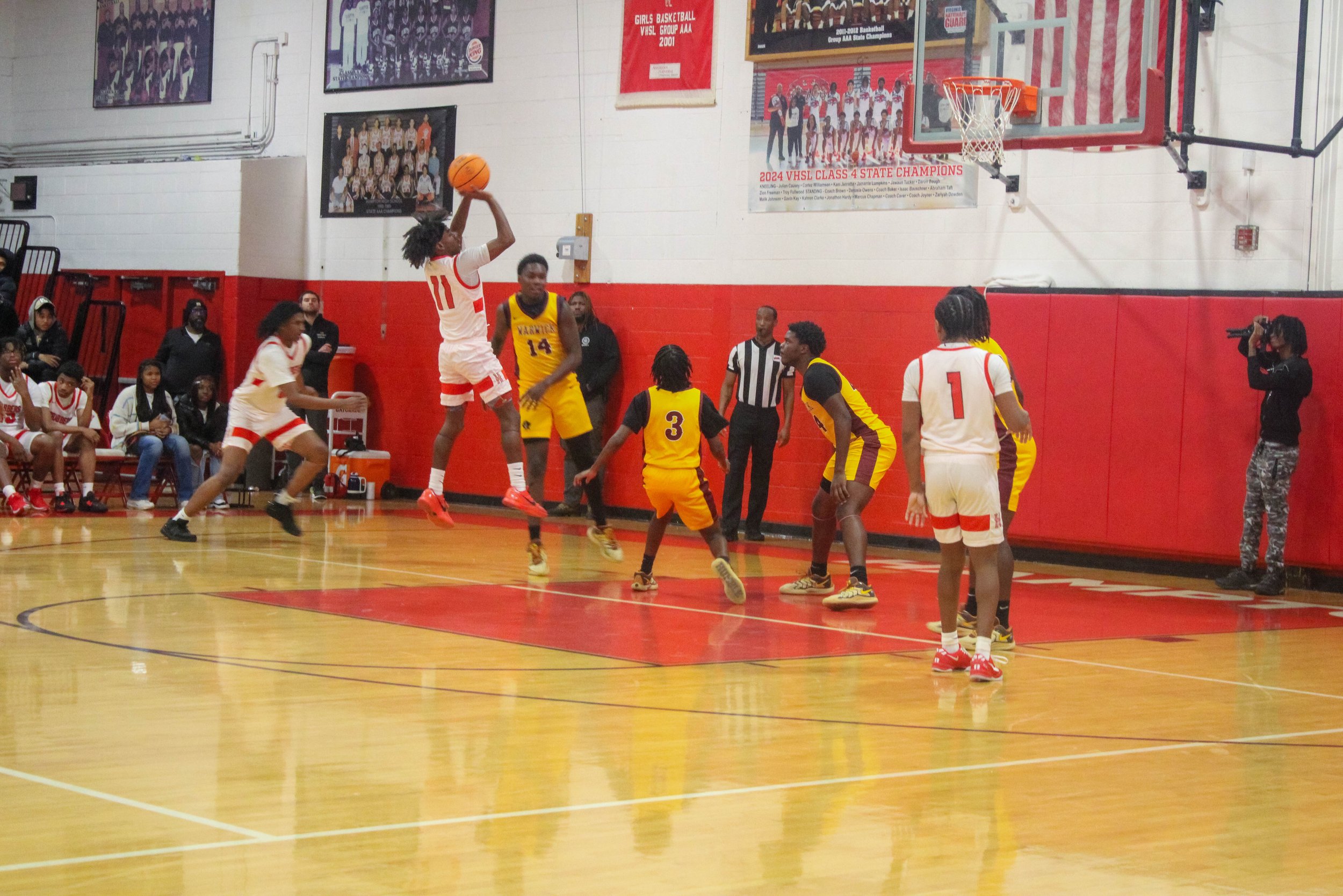 HHS v WHS Varsity MBB 1.9.25-152.jpg