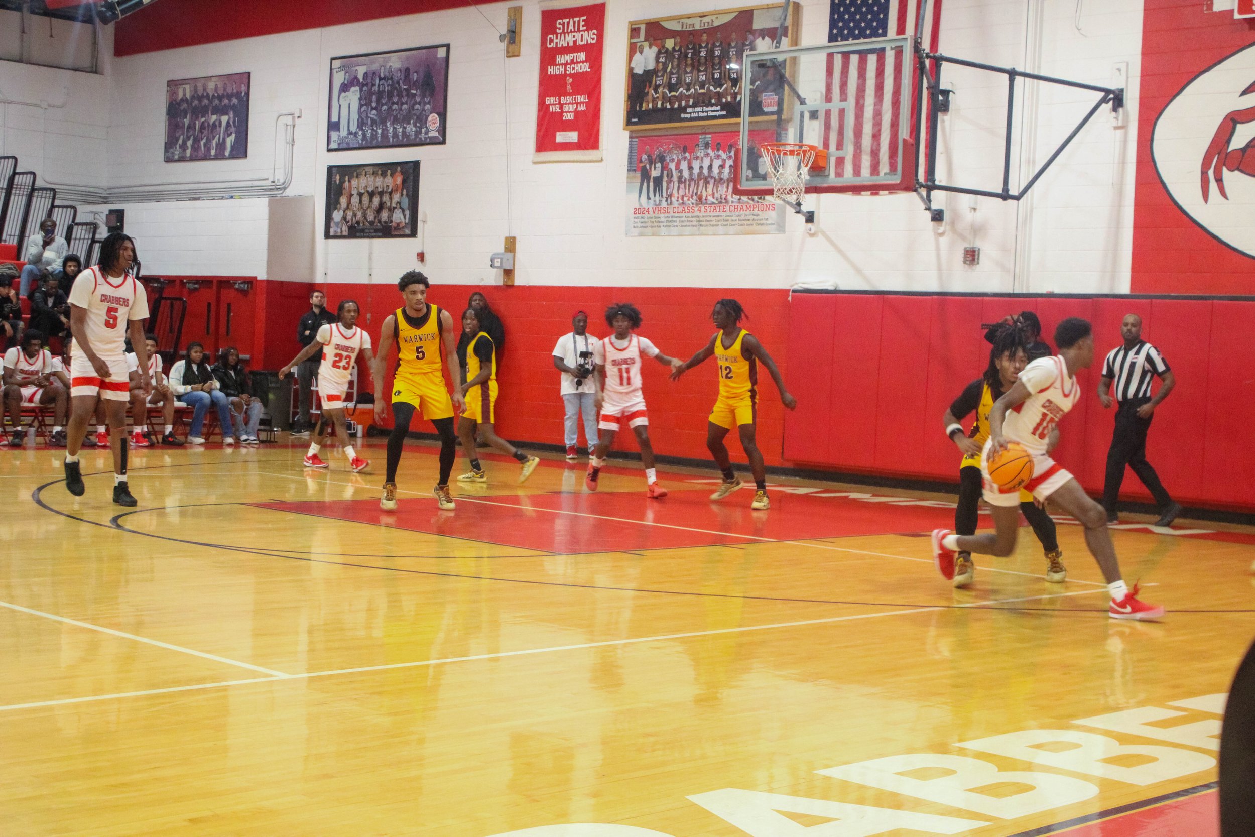 HHS v WHS Varsity MBB 1.9.25-118.jpg