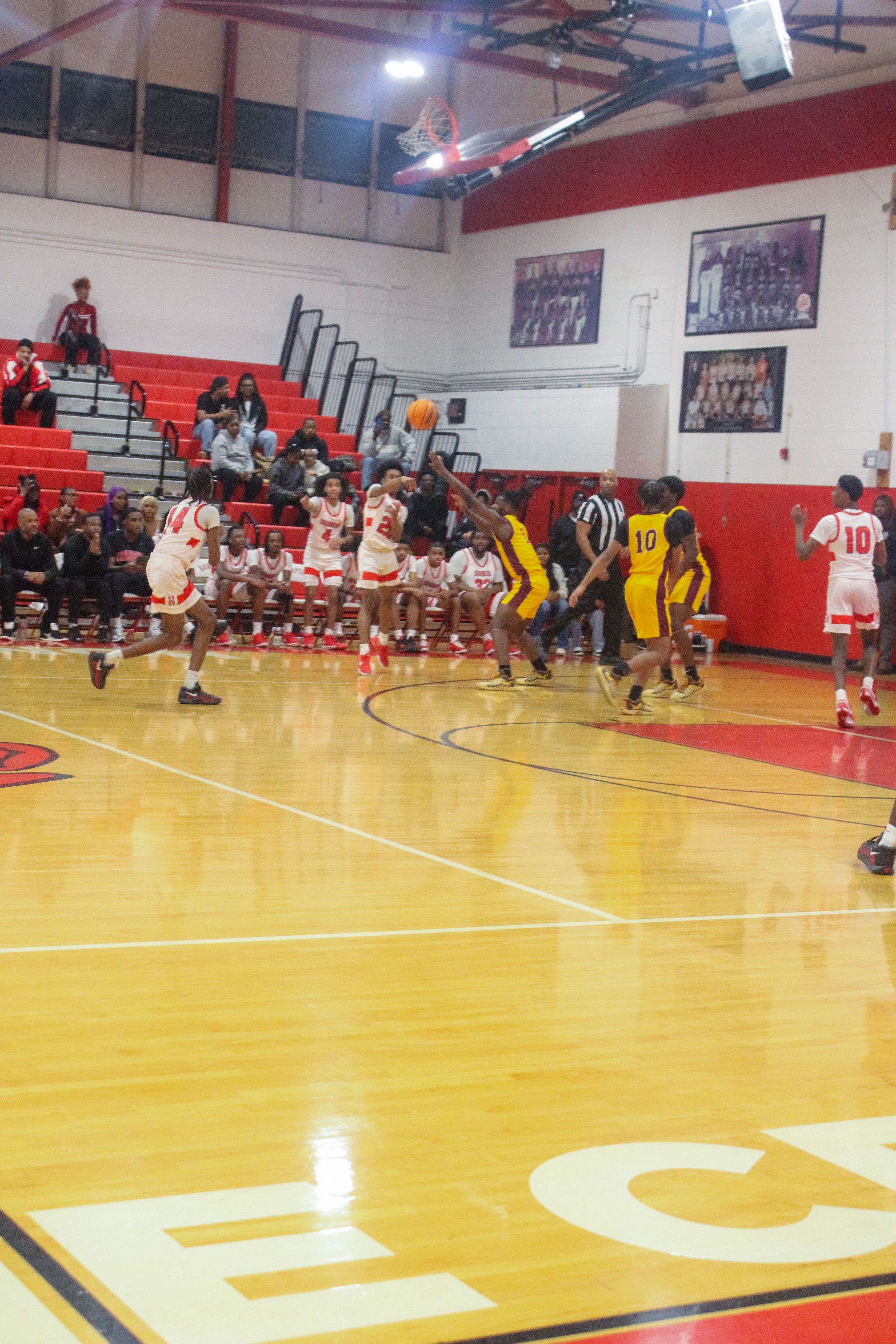 HHS v WHS Varsity MBB 1.9.25-223.jpg