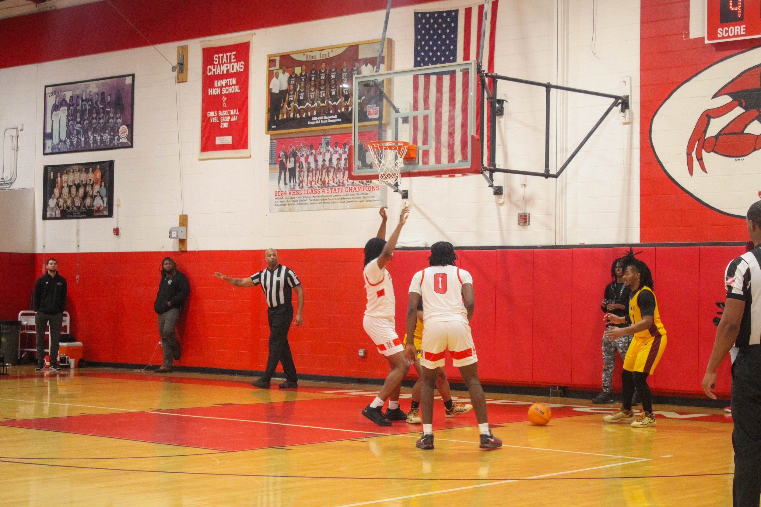 HHS v WHS Varsity MBB 1.9.25-65.jpg