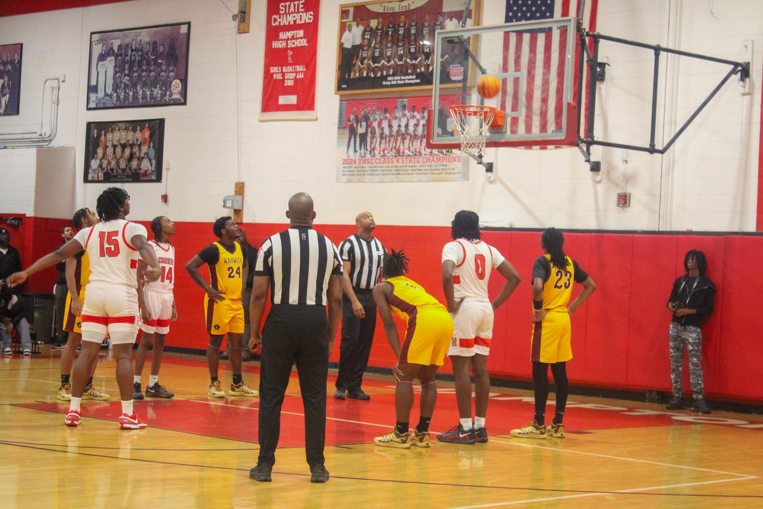 HHS v WHS Varsity MBB 1.9.25-204.jpg