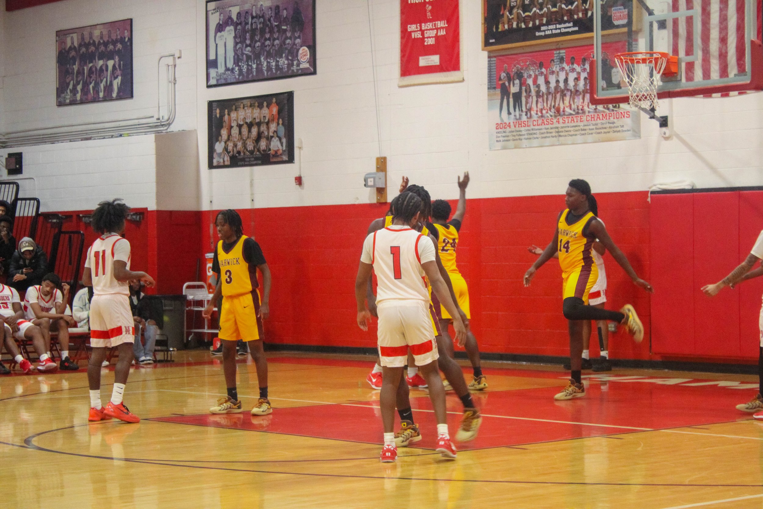 HHS v WHS Varsity MBB 1.9.25-138.jpg