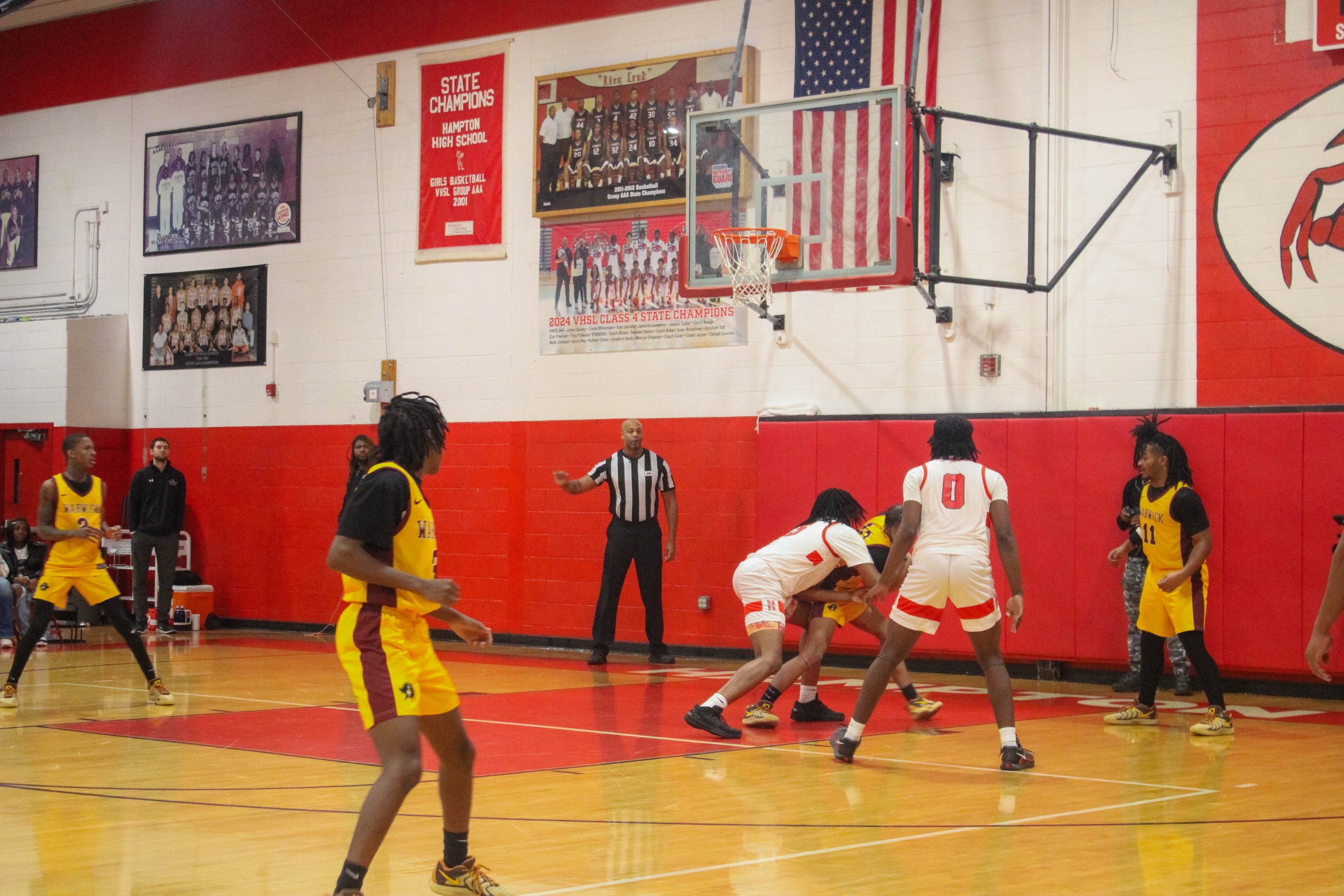 HHS v WHS Varsity MBB 1.9.25-62.jpg