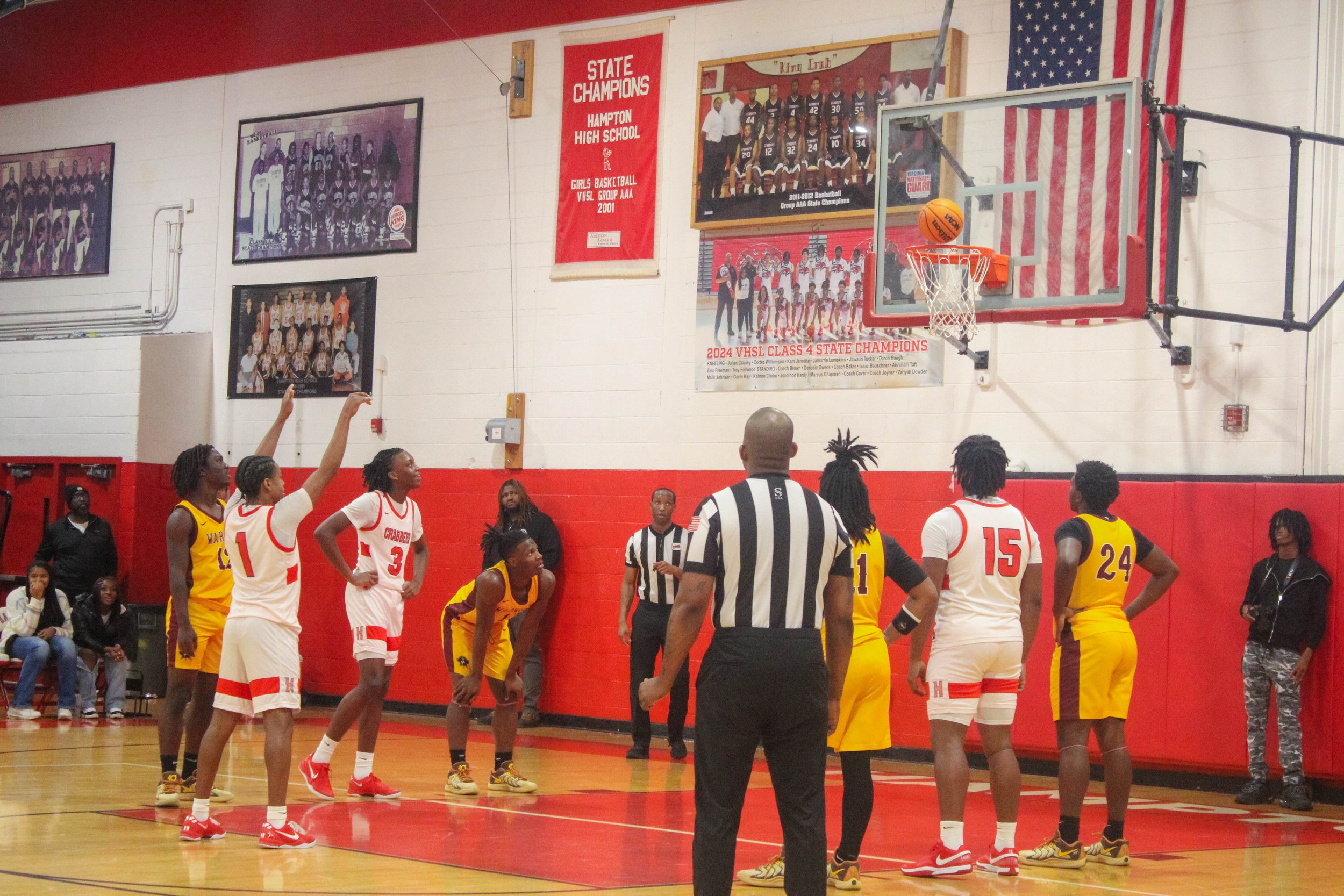 HHS v WHS Varsity MBB 1.9.25-177.jpg