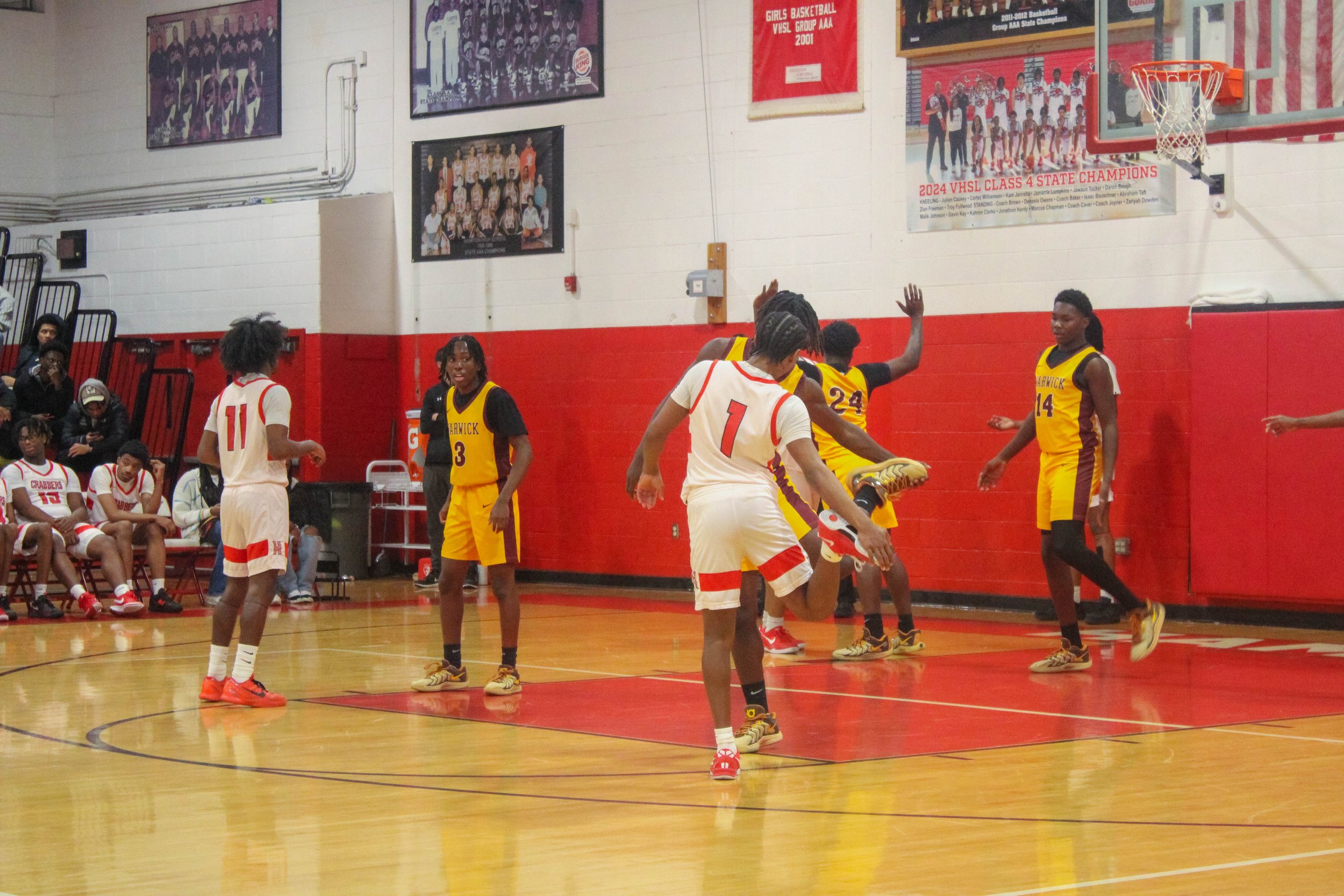 HHS v WHS Varsity MBB 1.9.25-139.jpg