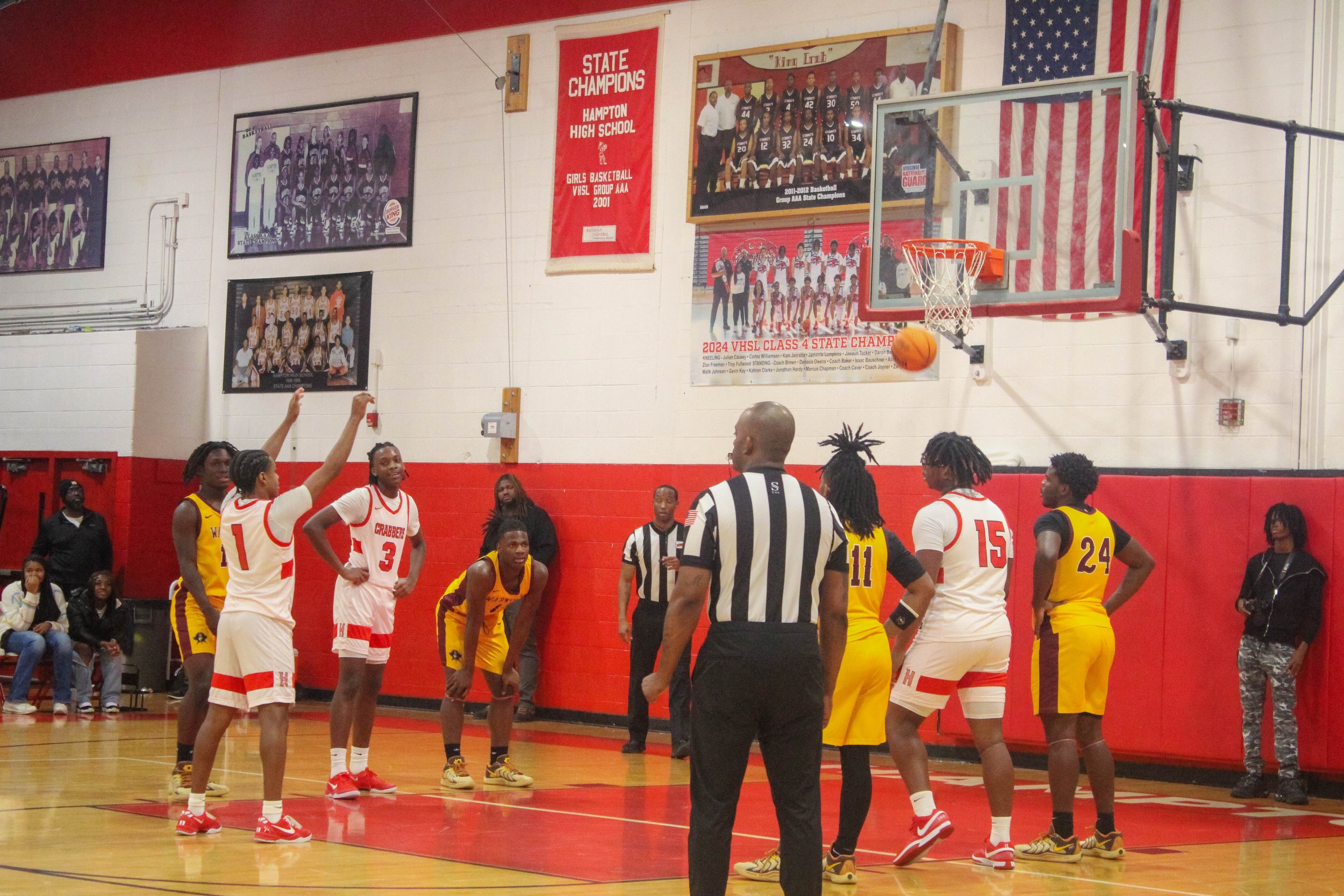 HHS v WHS Varsity MBB 1.9.25-178.jpg