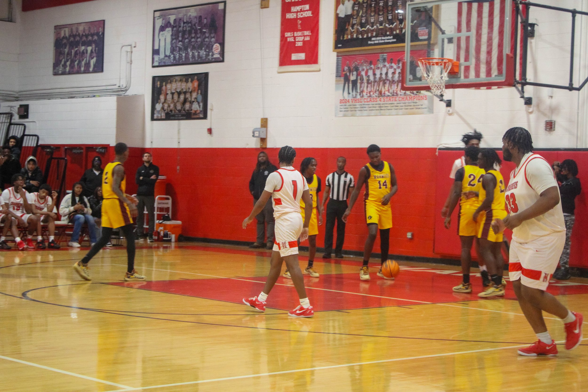 HHS v WHS Varsity MBB 1.9.25-157.jpg