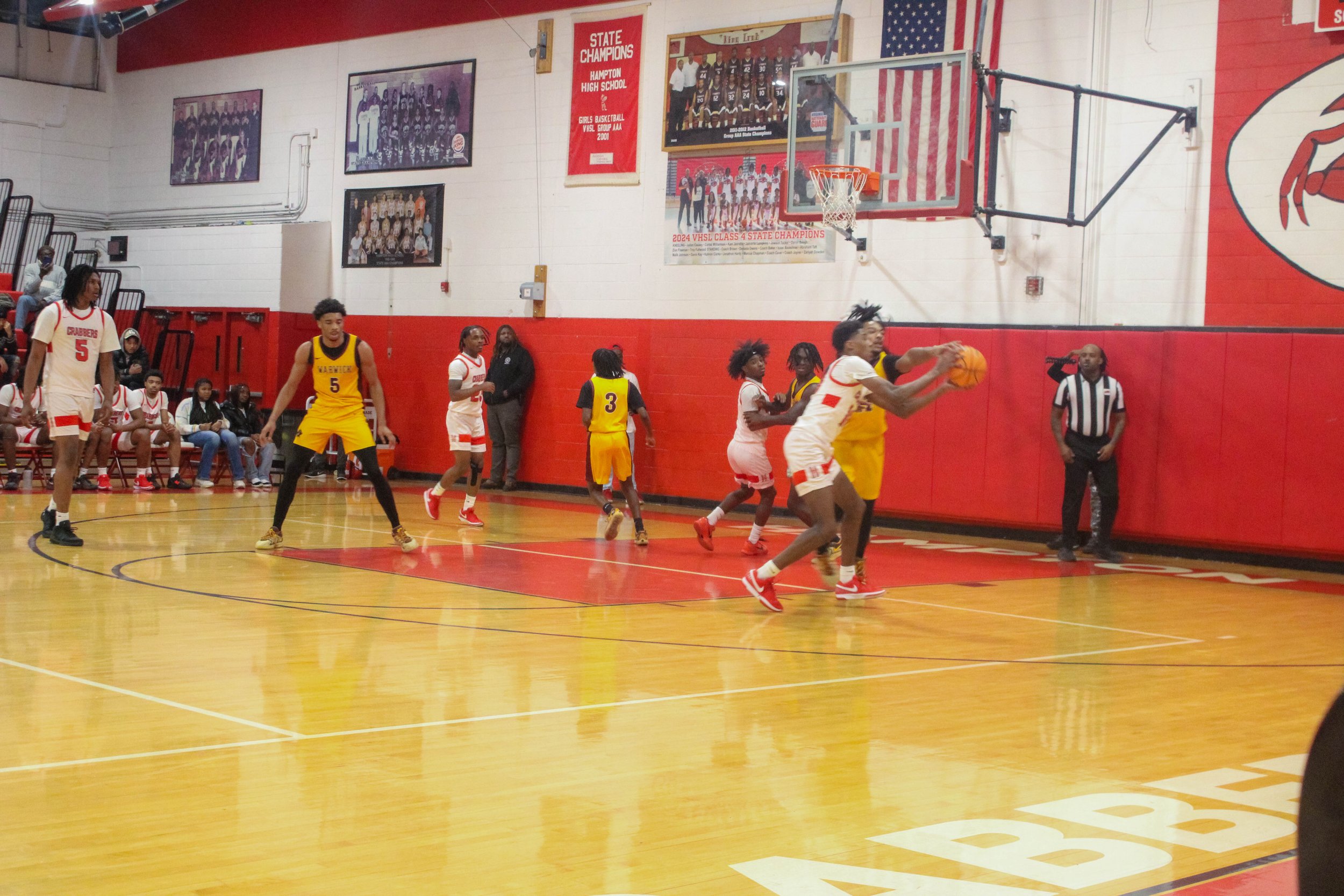 HHS v WHS Varsity MBB 1.9.25-116.jpg