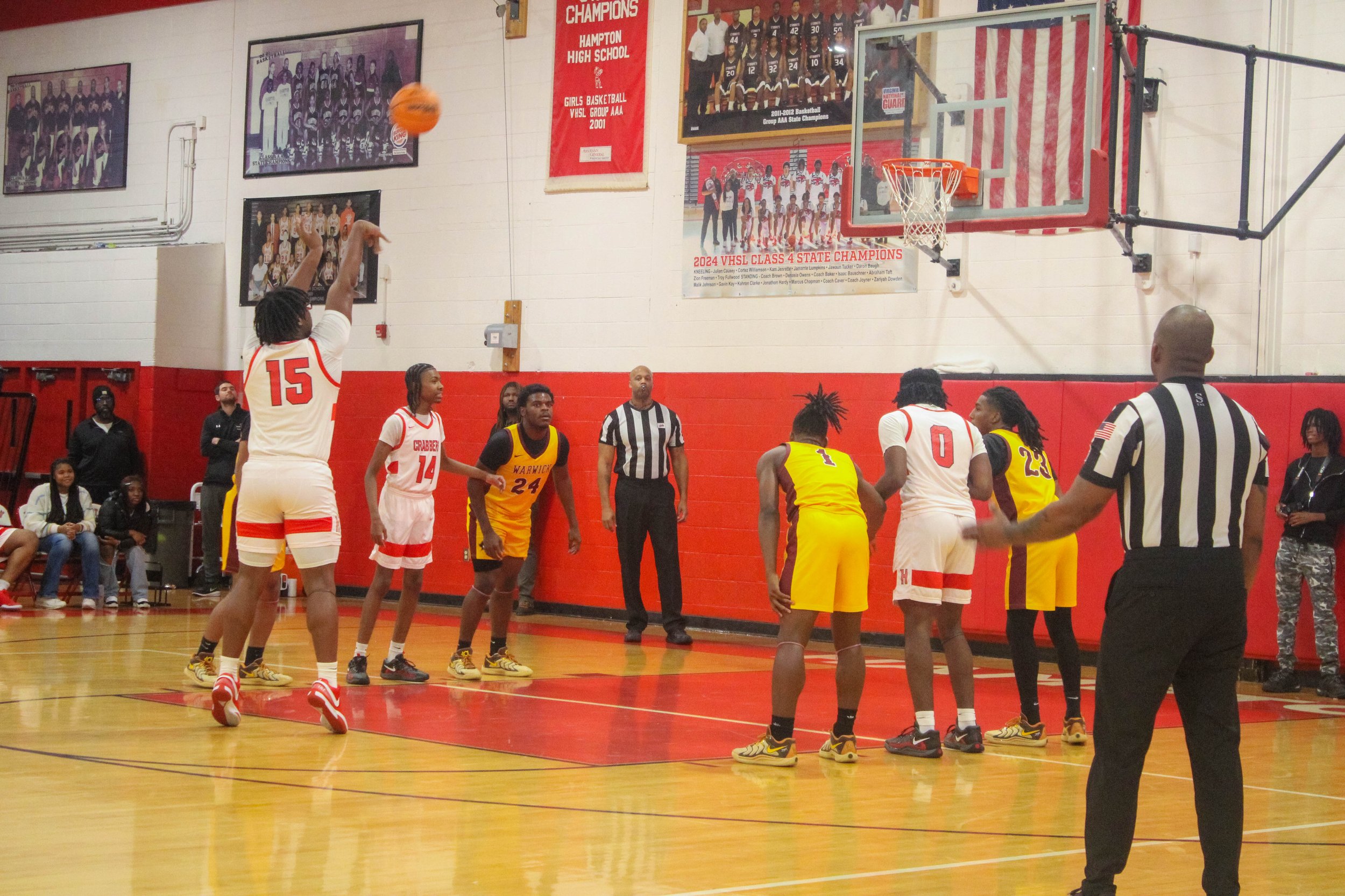 HHS v WHS Varsity MBB 1.9.25-212.jpg
