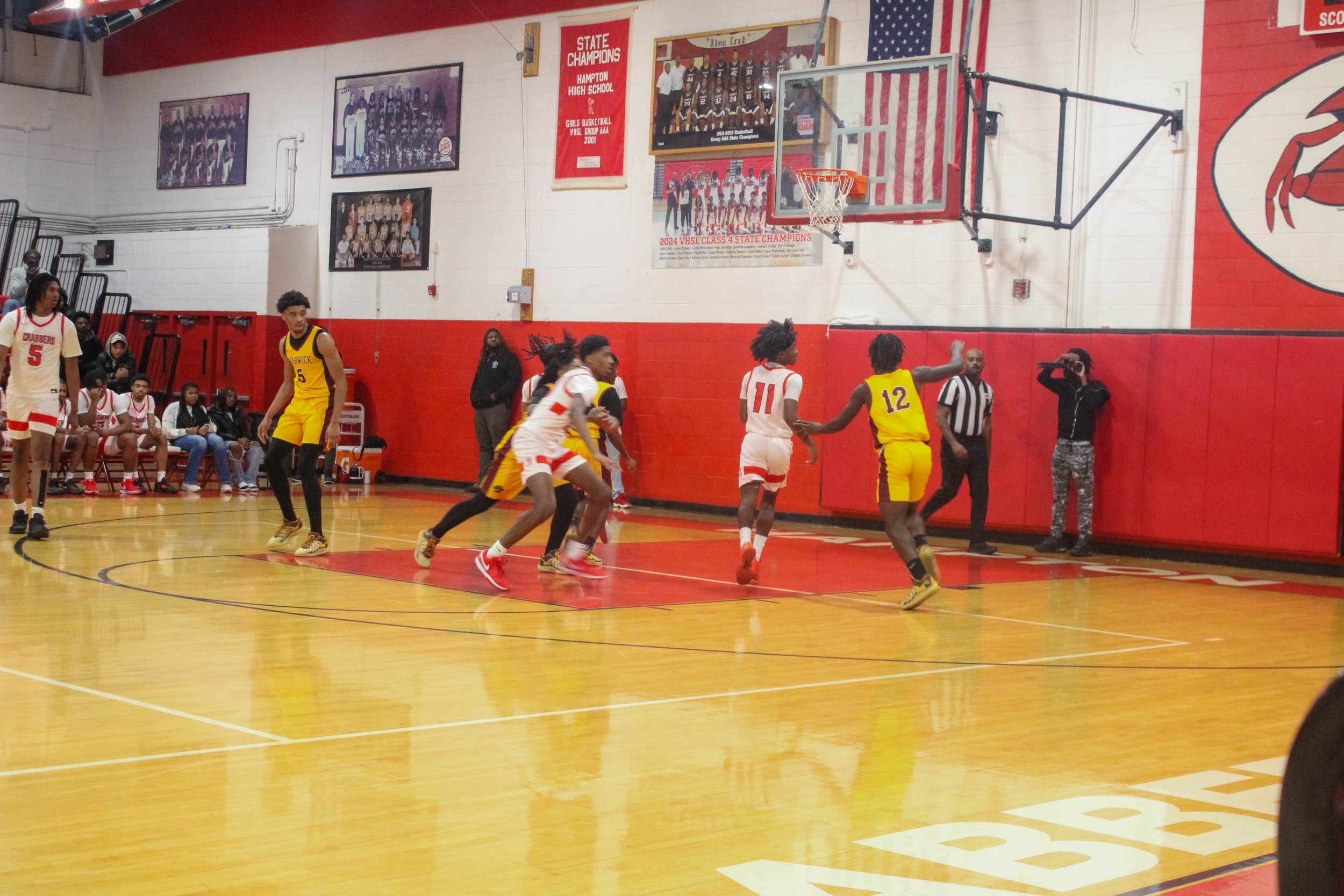 HHS v WHS Varsity MBB 1.9.25-114.jpg