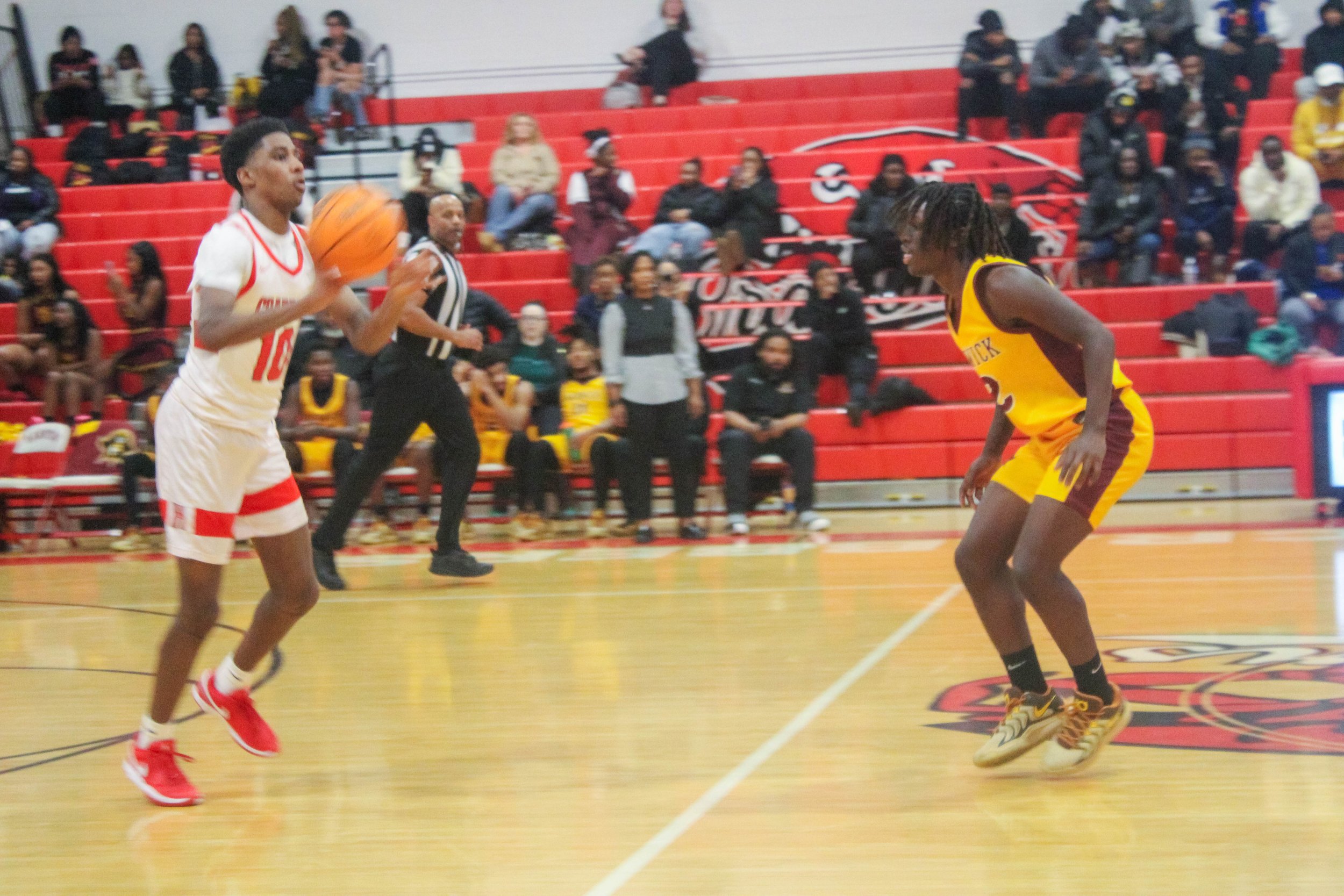 HHS v WHS Varsity MBB 1.9.25-191.jpg