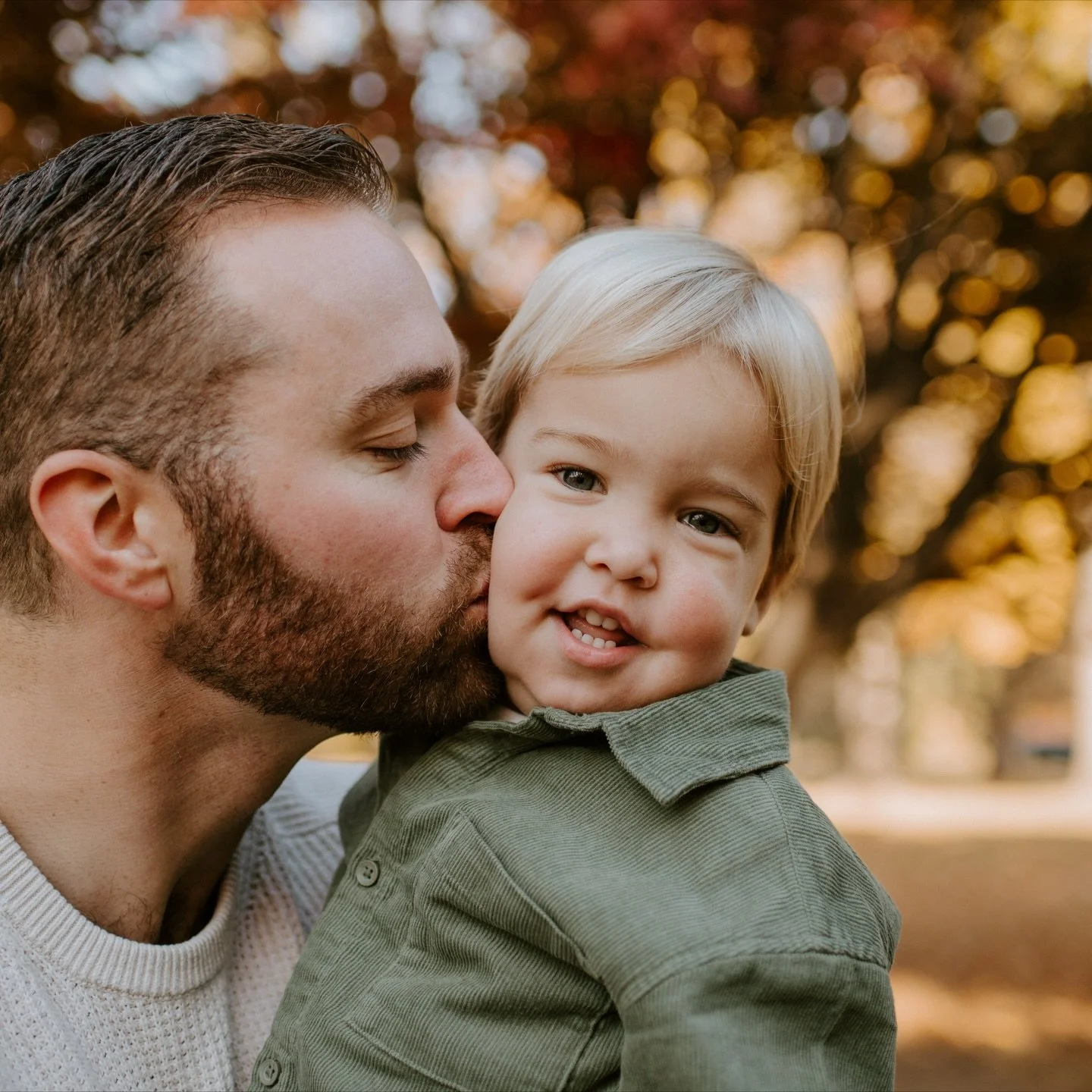 Playing &amp; snuggling outside - my favorite kind of family photos!