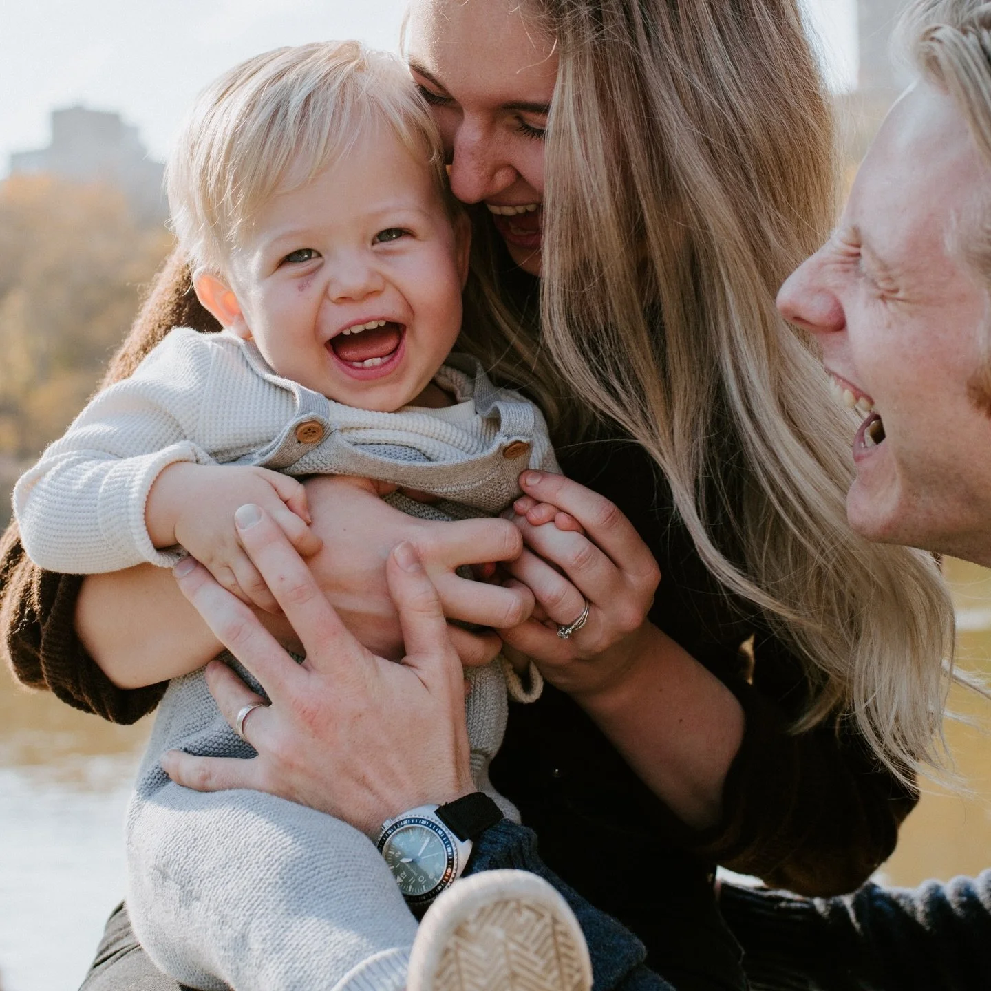 Boppin around Central Park with these three was so much fun - their family has grown since this so I guess I need to get back to NY asap ❣️