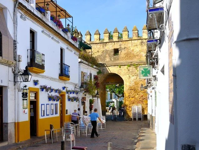 puerta-almodovar-juderia-cordoba.jpg