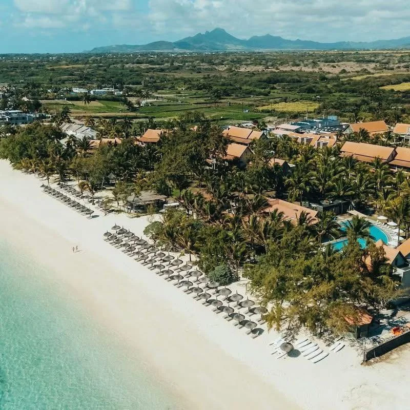 🔥✈️ DEAL OF THE DAY &ndash; MAURITIUS FROM &pound;2,169pp 🇲🇺🌴 

9 nights. All-inclusive. Indian Ocean paradise. 
This is the kind of escape you book now and thank yourself for later&hellip; 👀🌊 

🏨 4* Crystals Beach Resort Belle Mare 
🛏 9 nigh