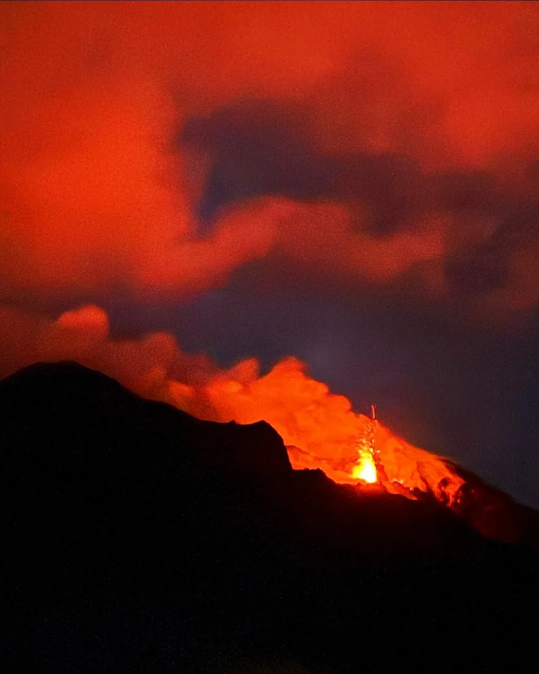 Epic Adventure: Part 3, Stromboli 🌋

By far the craziest experience I&rsquo;ve ever had. Ferry after ferry to the island cancelled, hotels and restaurants opening out of season for our team, a team of vehicles speeding us and our kit around tiny str