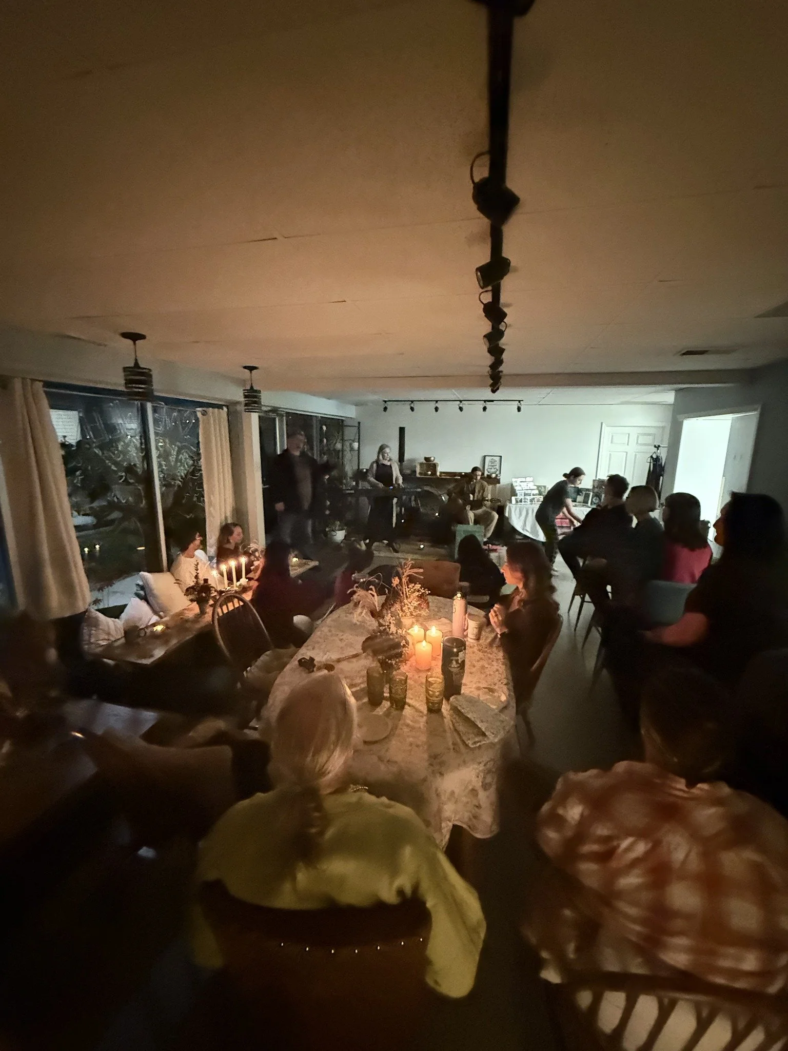 Dinner &amp; A Show with David Redfearn