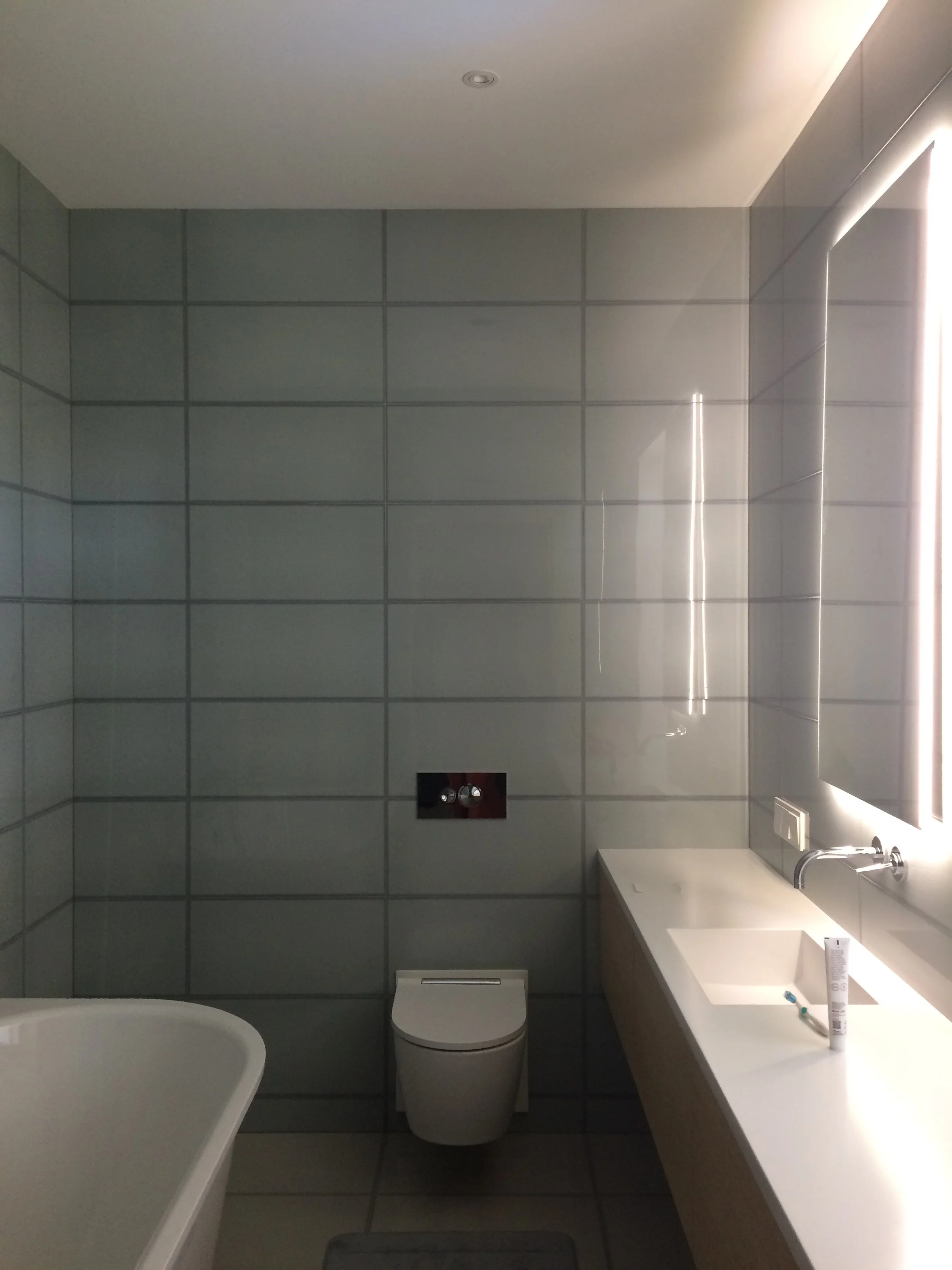 Savrupmaja M_vannas istaba_2.JPG