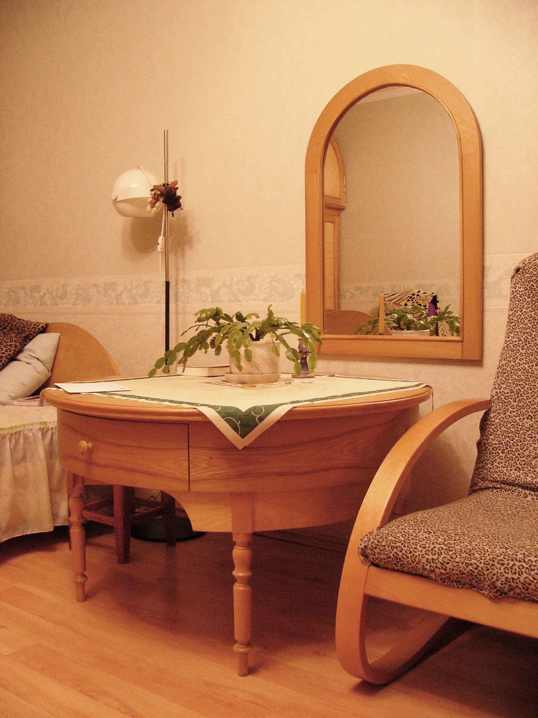 JB mebeles_04g_lielais galds.jpg