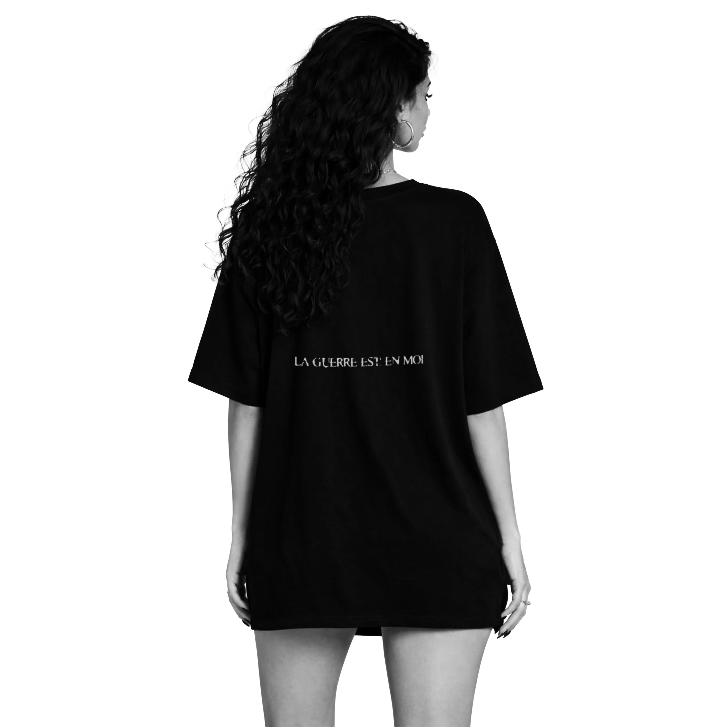 LA GUERRE EST EN MOI LAYER I BACK MODEL.jpg