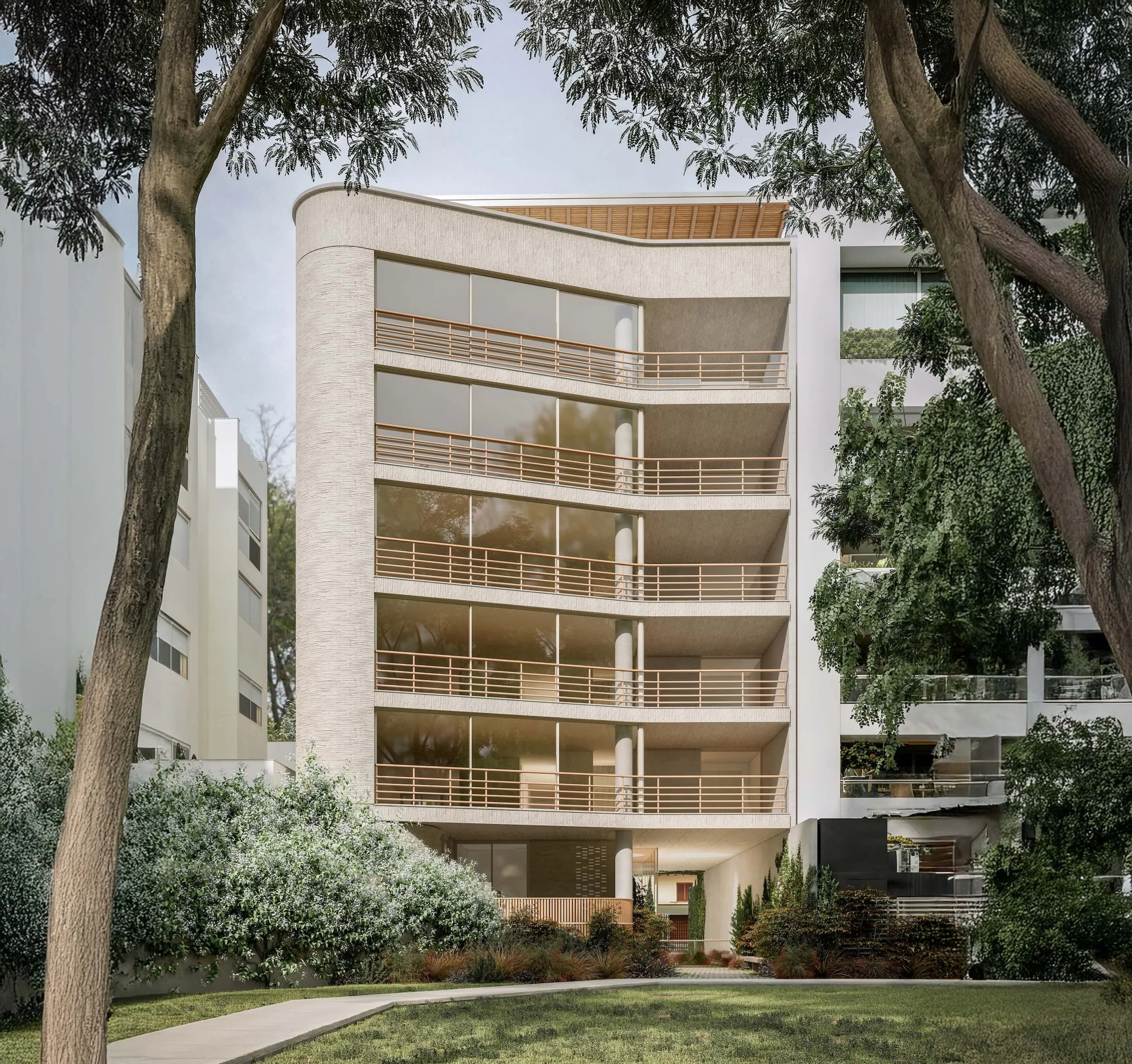 Edificio de apartamentos moderno con balcones de madera, rodeado de árboles y vegetación en un entorno urbano.