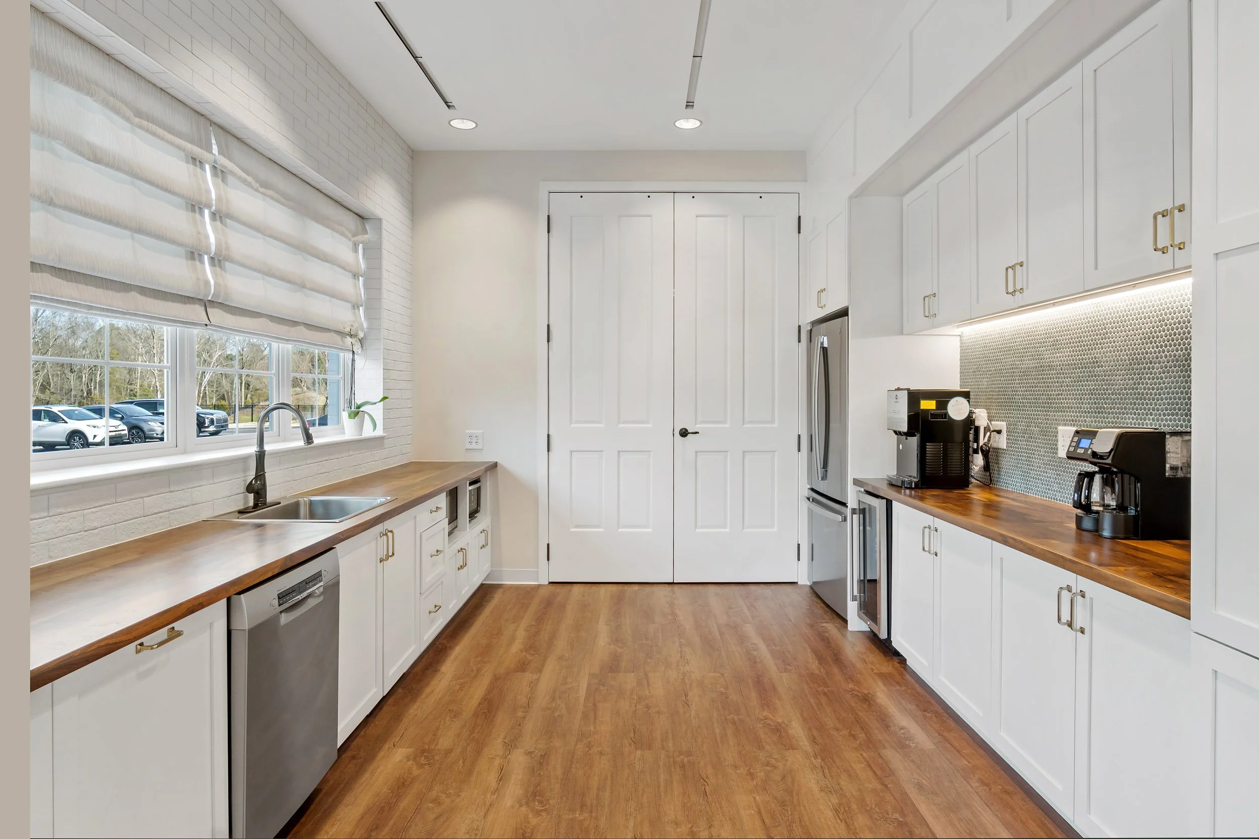 10-HelenAdamsRealty_024.jpg