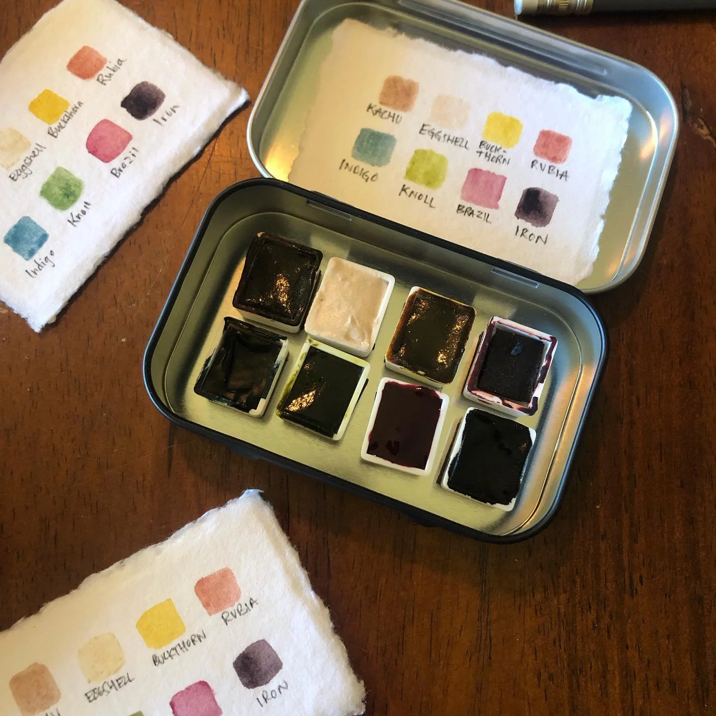 Botanical watercolor paint sets are LIVE at tonight&rsquo;s @westsidecreativemarket from 5-9! Color palettes are limited so if you see some you really like, grab em while I have them! 
&bull;
&bull;
&bull;
#handmade #botanicaldye #naturaldye #botanic