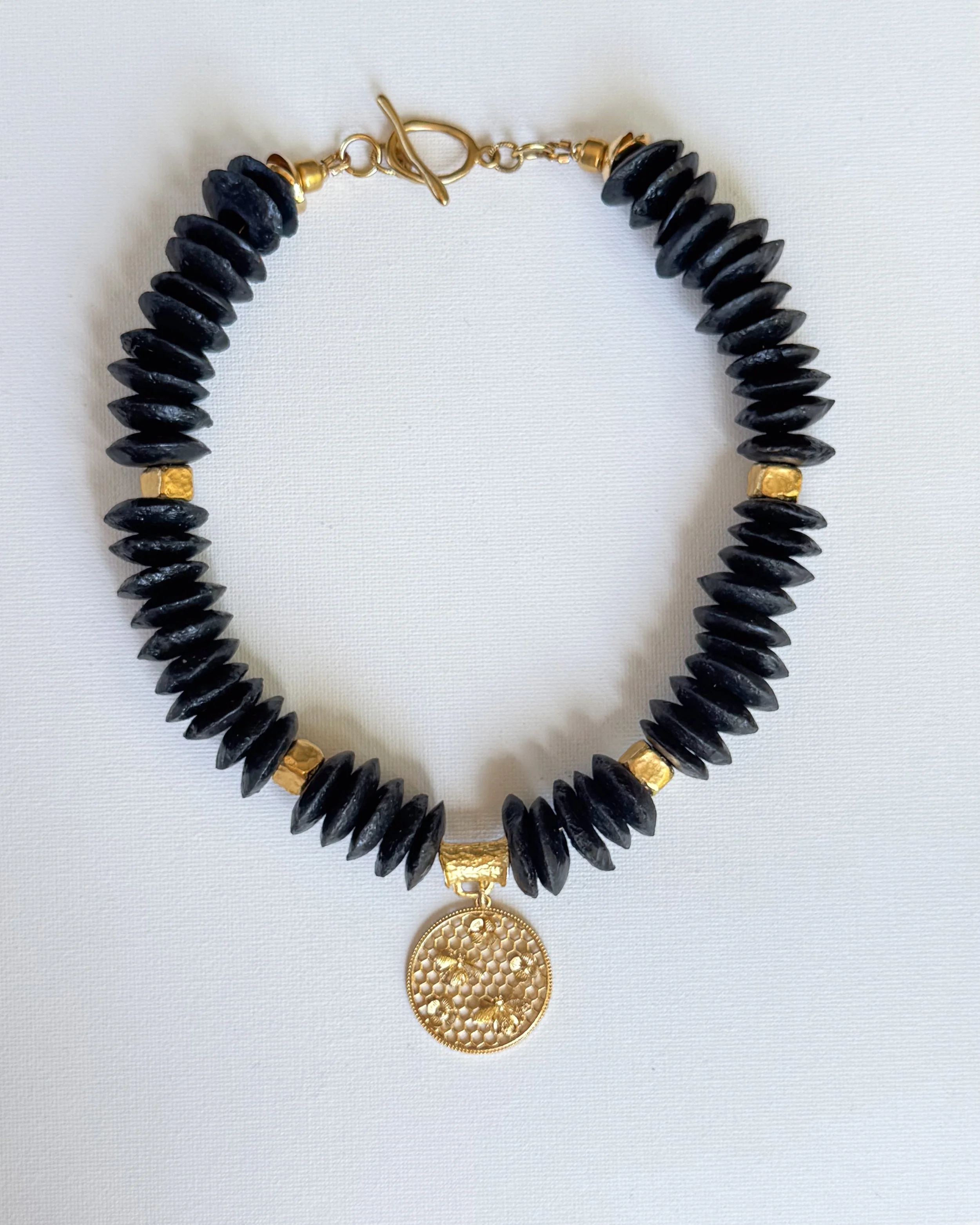 THE QUEEN S HIVE-3.jpg