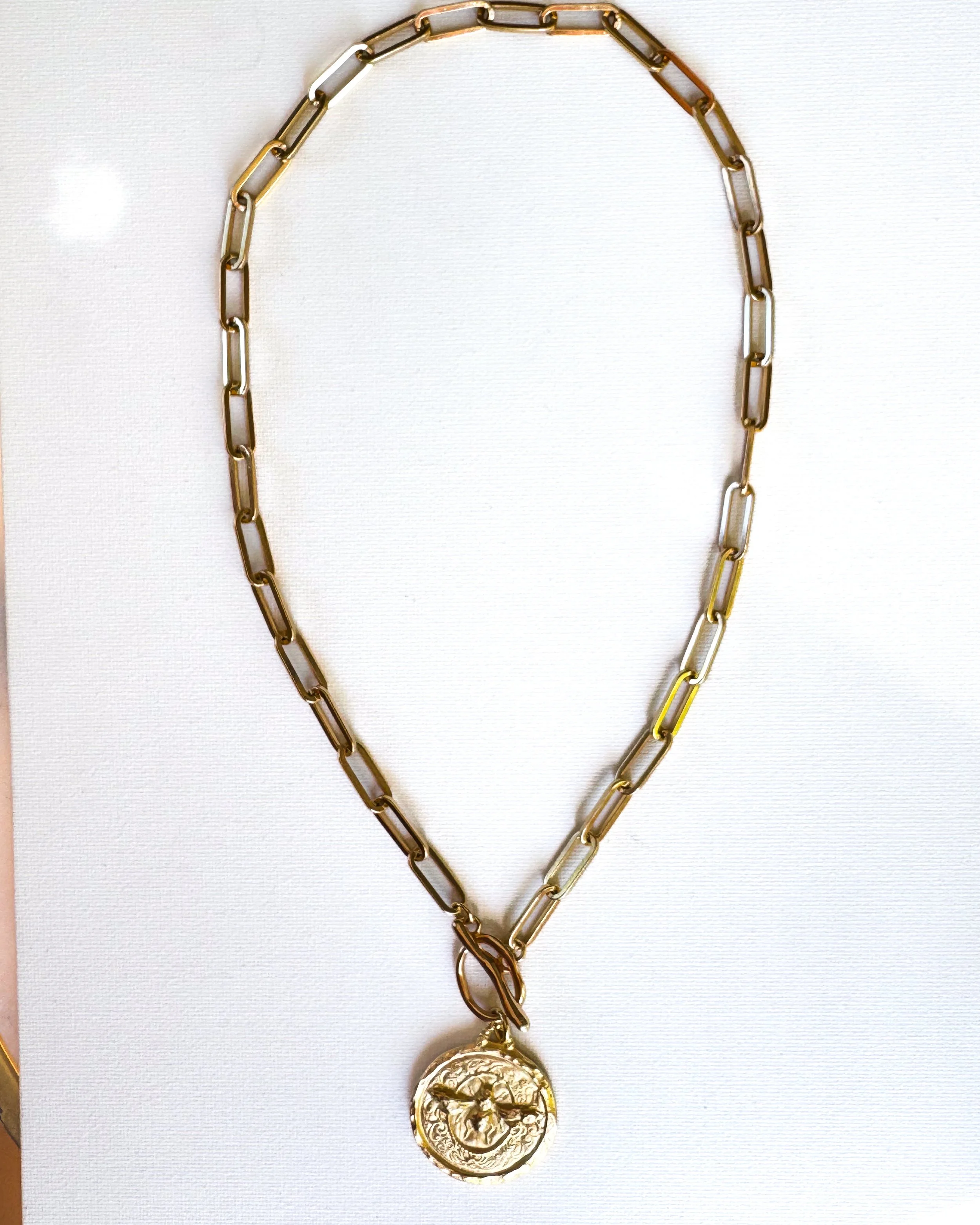 The Hive Chain Necklace