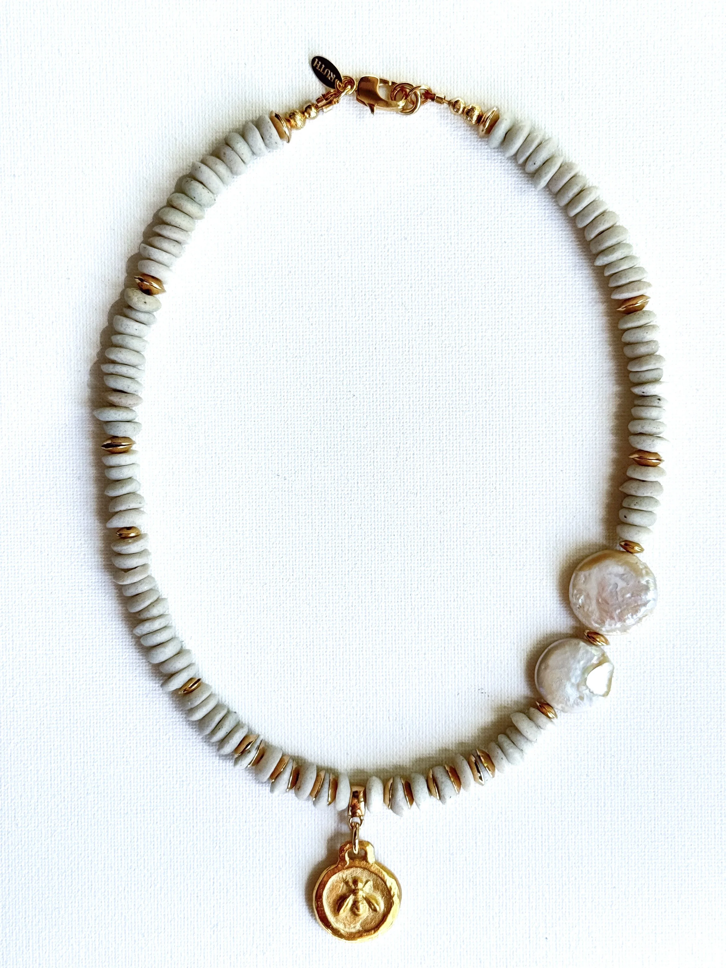 THE QUEEN S HIVE-6.jpg