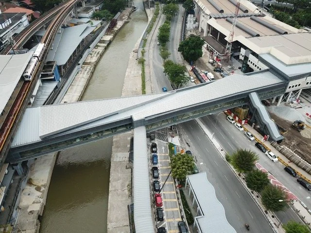 Pasar Seni - 100m Link Bridge