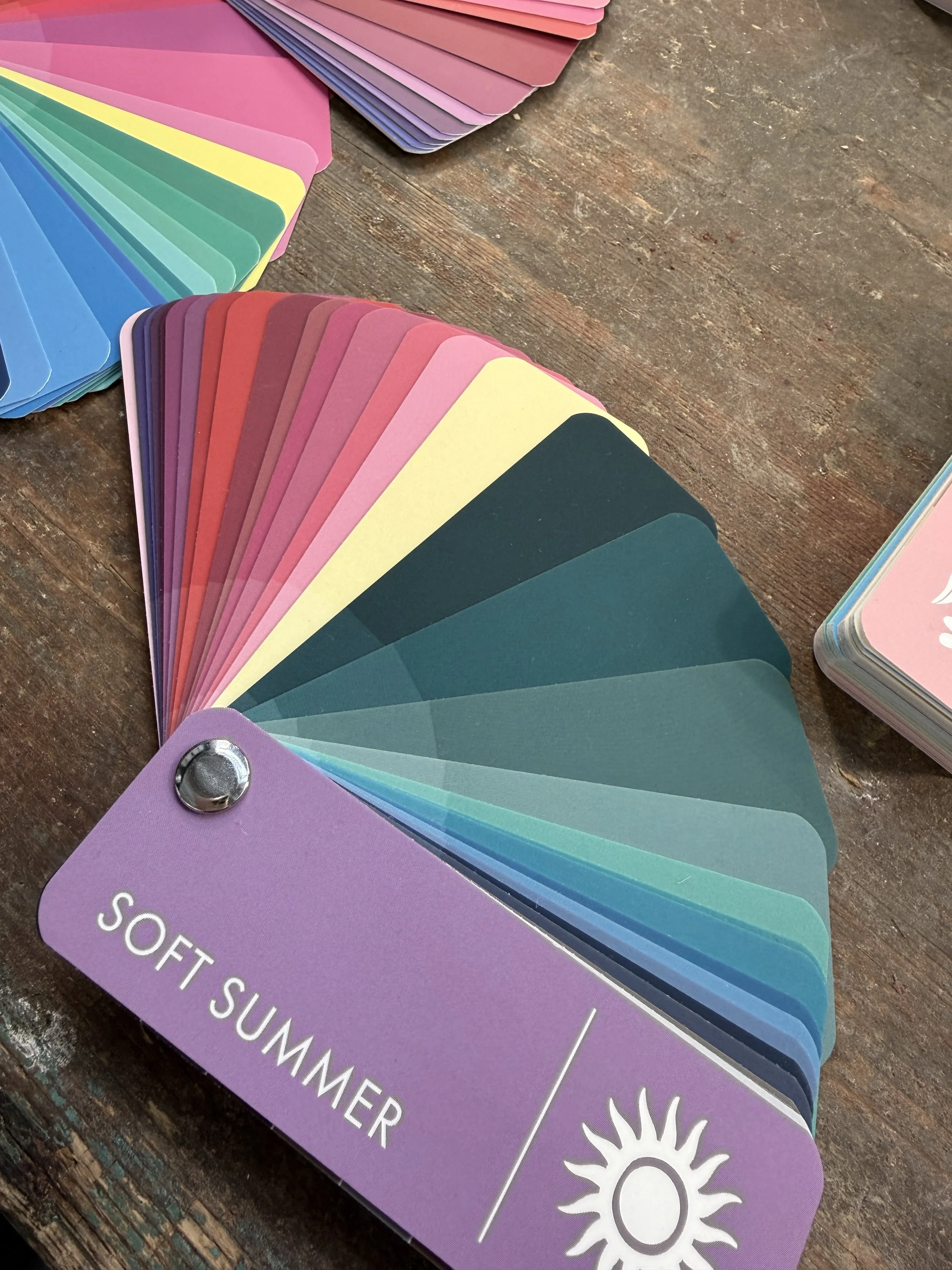 Miten värit vaikuttavat tunnelmaan?