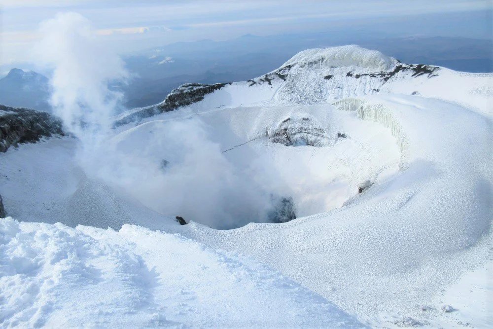 cotopaxi crater2.jpg