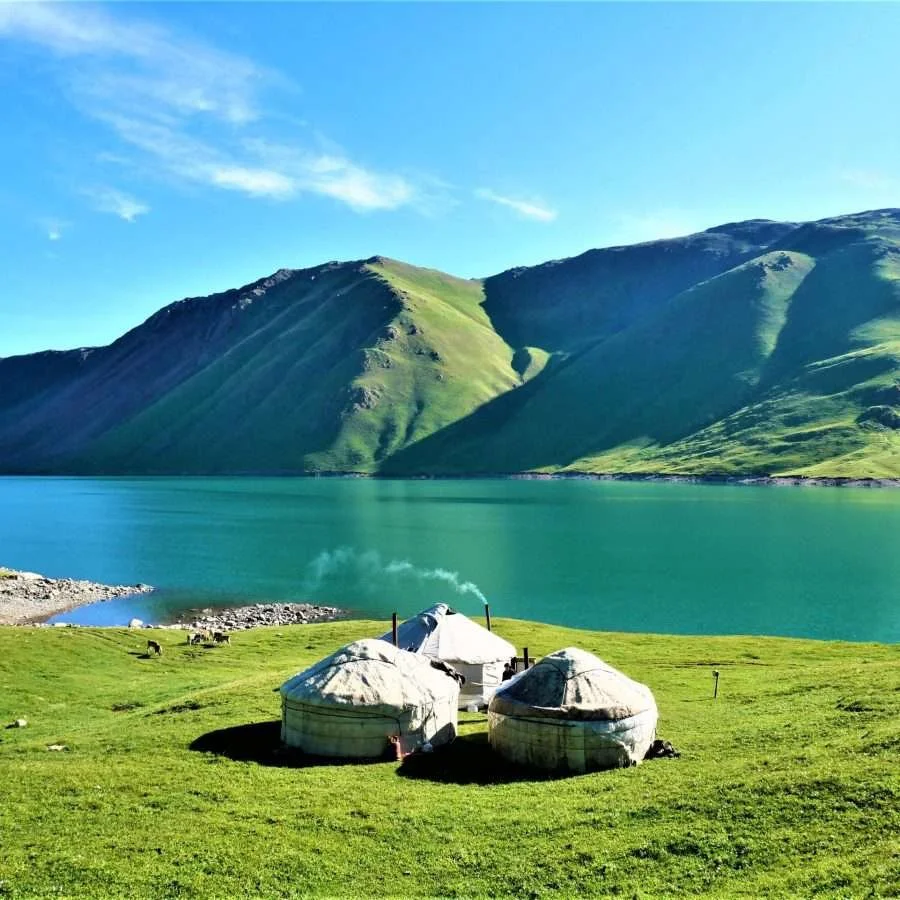 song kul yurt.jpg