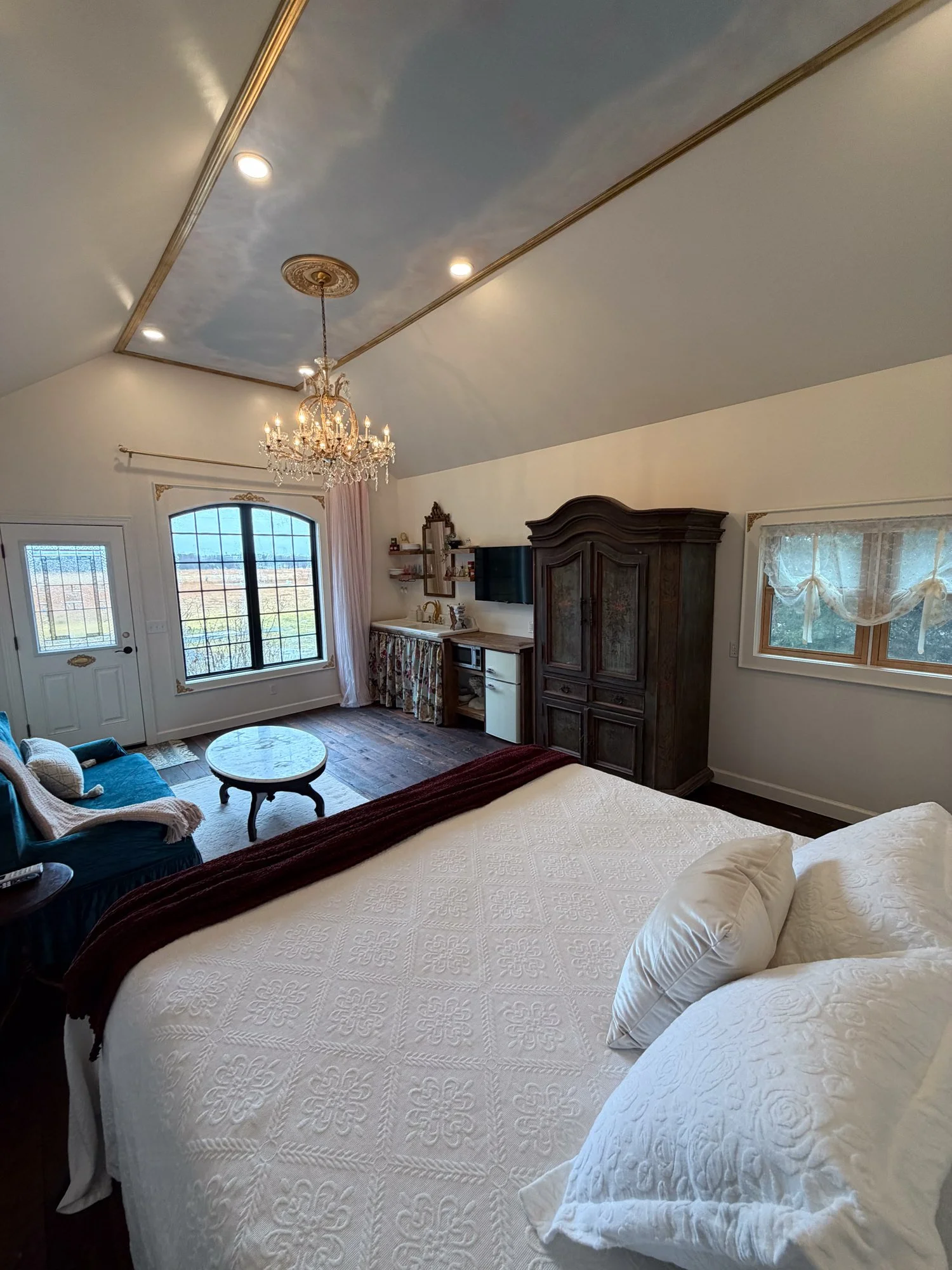 emporia-kansas-airbnb-boutique-hotel-stays5202.jpg