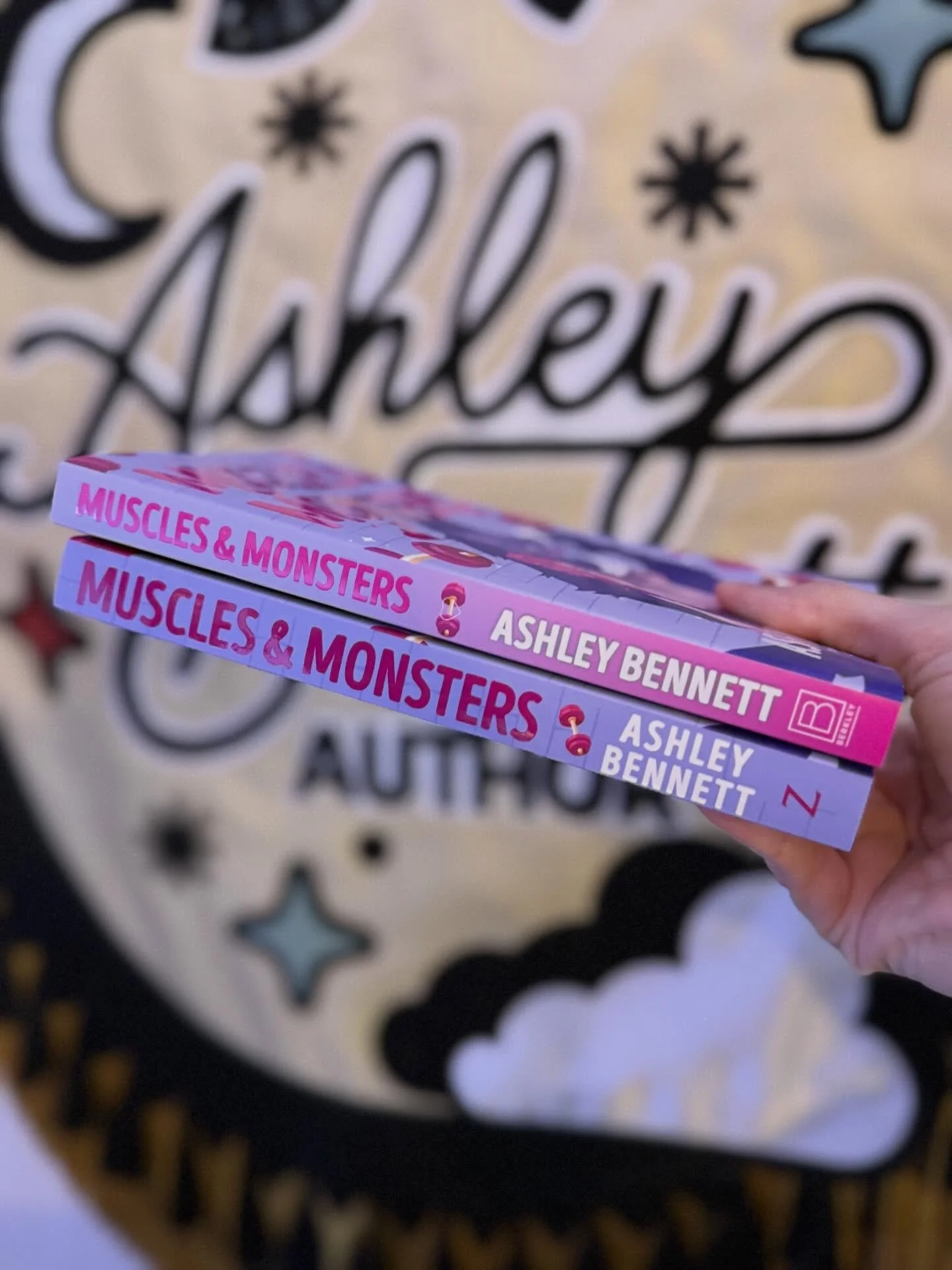 ✨ TWO WEEKS OF MUSCLES &amp; MONSTERS ✨

The reception of the expanded and revised edition has been amazing and I&rsquo;m certain I have the best readers around!
Thank you for all the shares and reviews 💕 It really helps with my first trad release!
