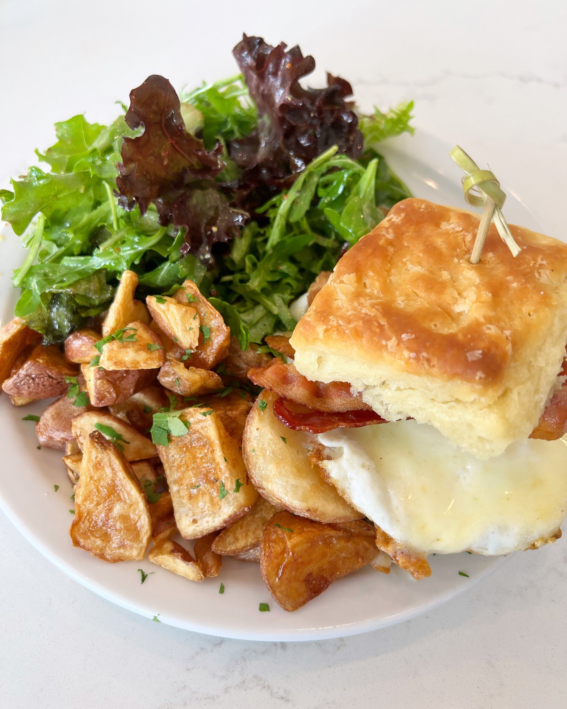 Magpie Diner &amp; Bakery