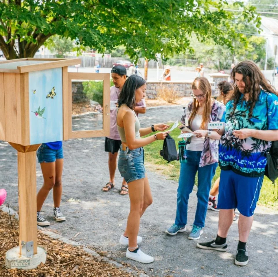 It's Little Free Library Week! Downtown Harrisonburg is home to several little free libraries and book exchanges, including this pollinator-themed one at Liberty Park! We worked with @rocktownurbanwood  and @harrisonburgparks  to build the structure 
