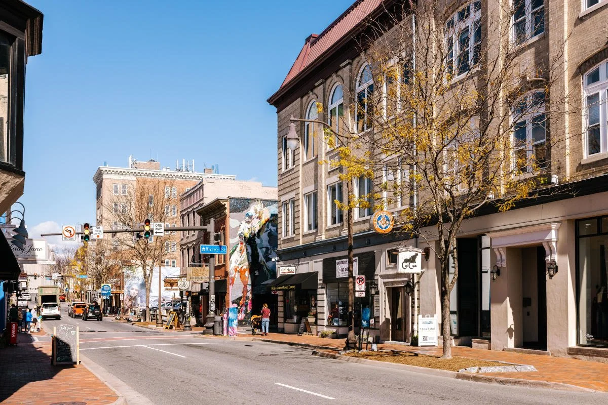 Summer Essentials You Can Find Right Here in Downtown Harrisonburg