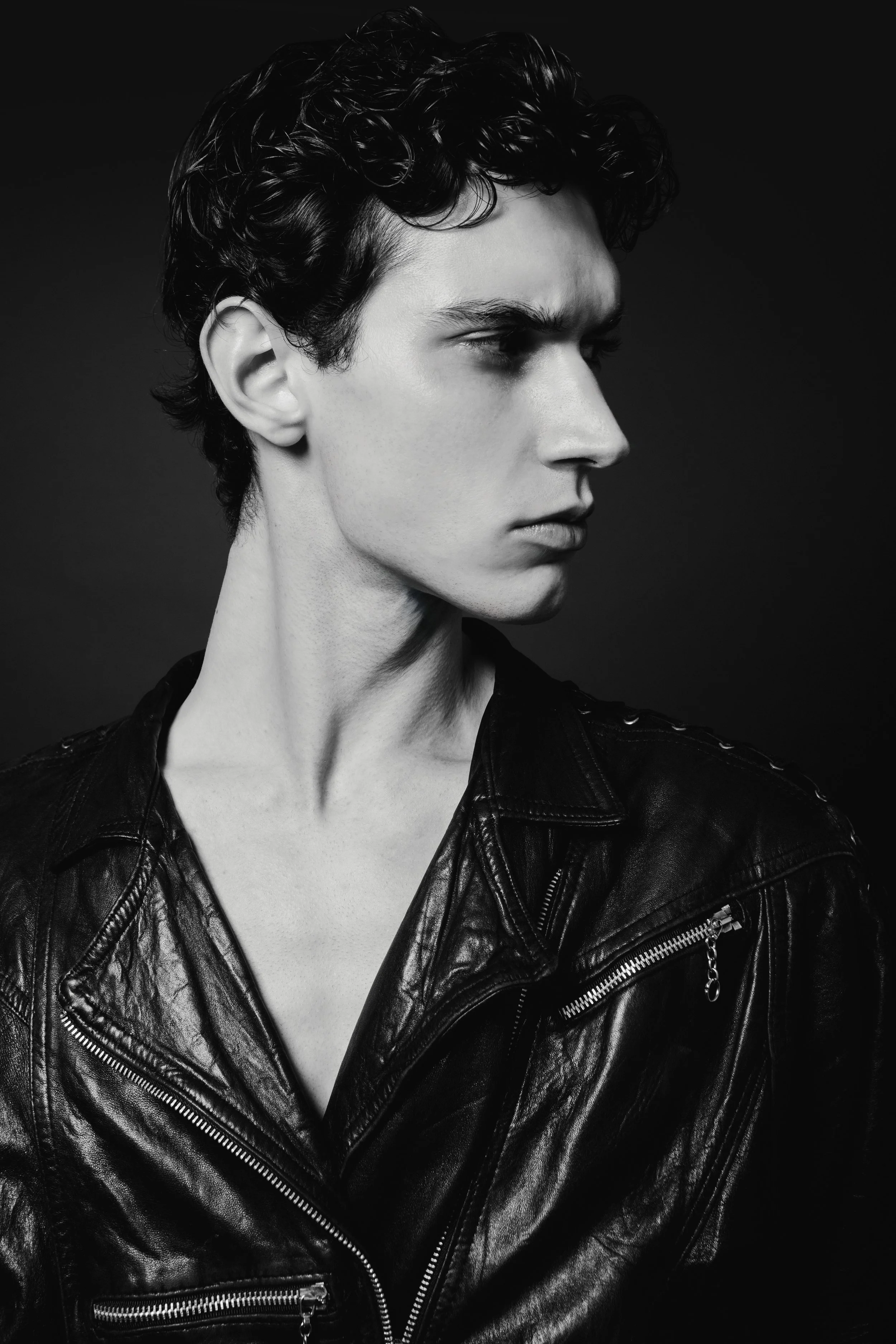 Dancer editorial shot by photographer Ori Paul Levi in Paris