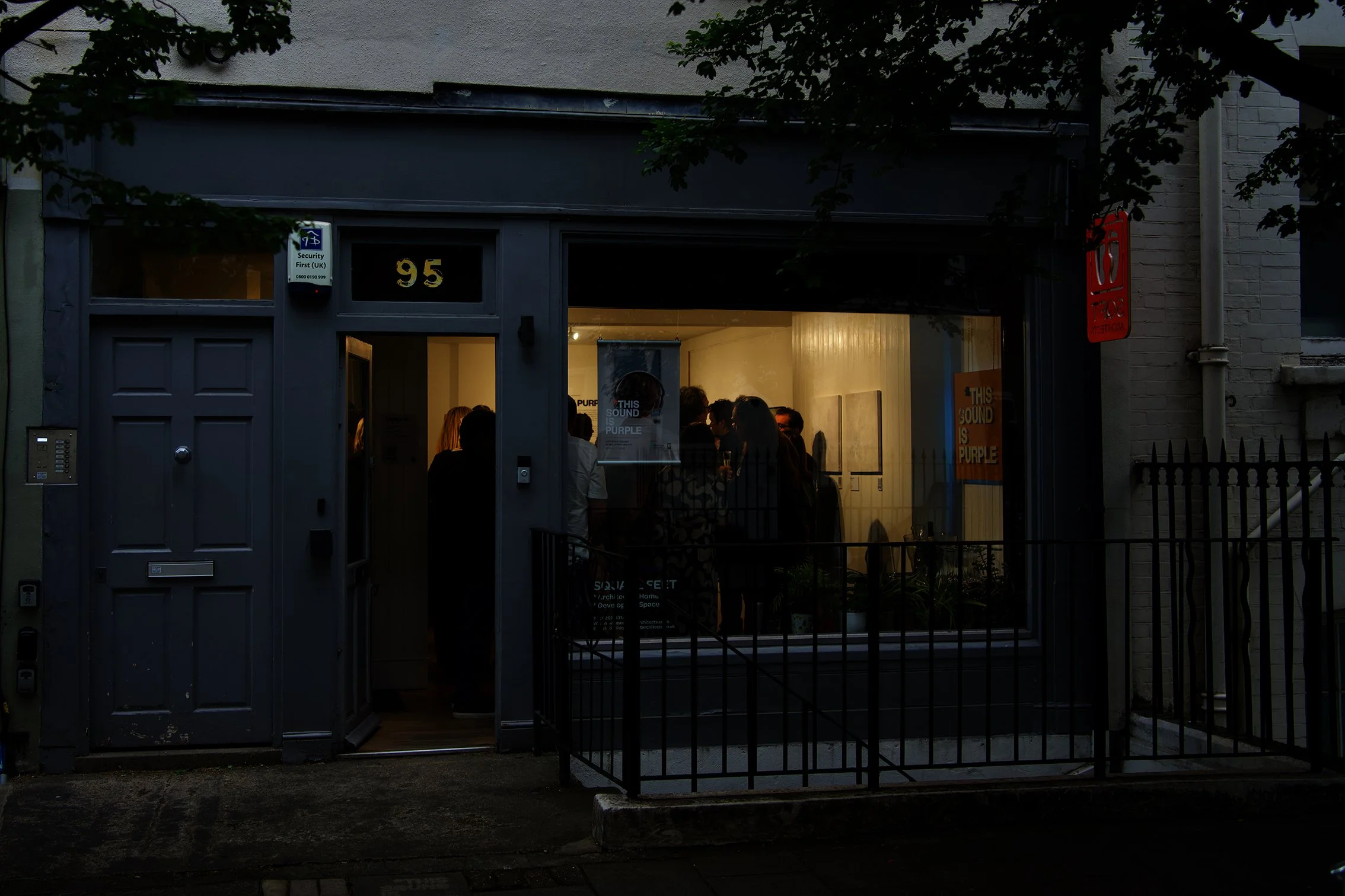 GLN02936-r.jpg
