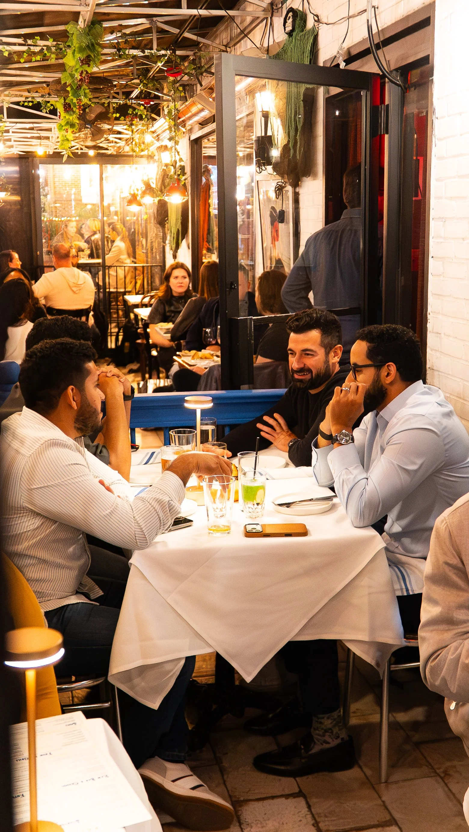 restaurants_in_Gramercy_NYC_friends_dining_at_Palermo