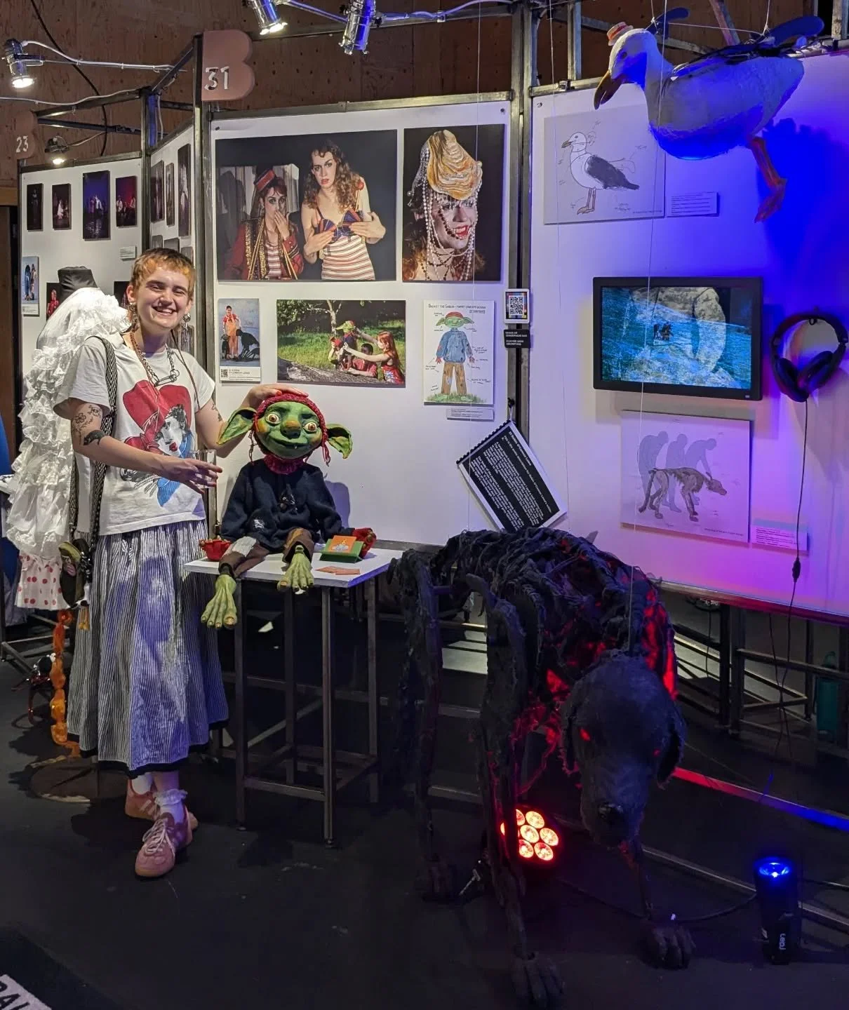 BALANCE 2025

!! RWCMD Design for Performance Graduate Exhibition :)))))

Last week we put the exhibition up in Cardiff, and this week we're in London at the Young Vic theatre until Friday. 11am-7:30pm 

Please come have a look around! 

Been fabulou