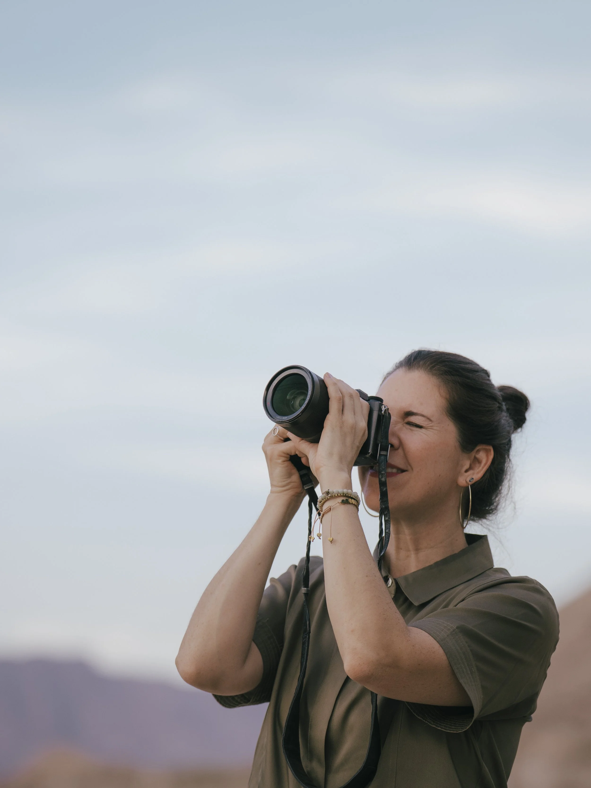 Mónica Lozano: “Arte, testimonio y memoria: Usando la expresión creativa para honrar los caminos migrantes”
