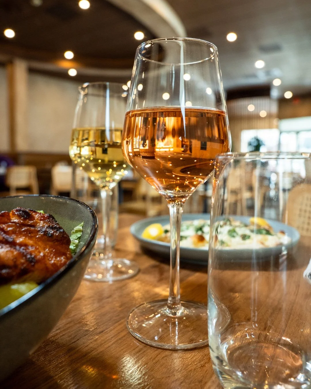 Wine + Lunch Date = Perfect Winter Day ❄️🍷
Open for Lunch Tuesday-Sunday 11am-3pm

#howardcountyeats #authenticgreek #hocodining #tasteofcyprus #greekfoodie #cocktailsforyou