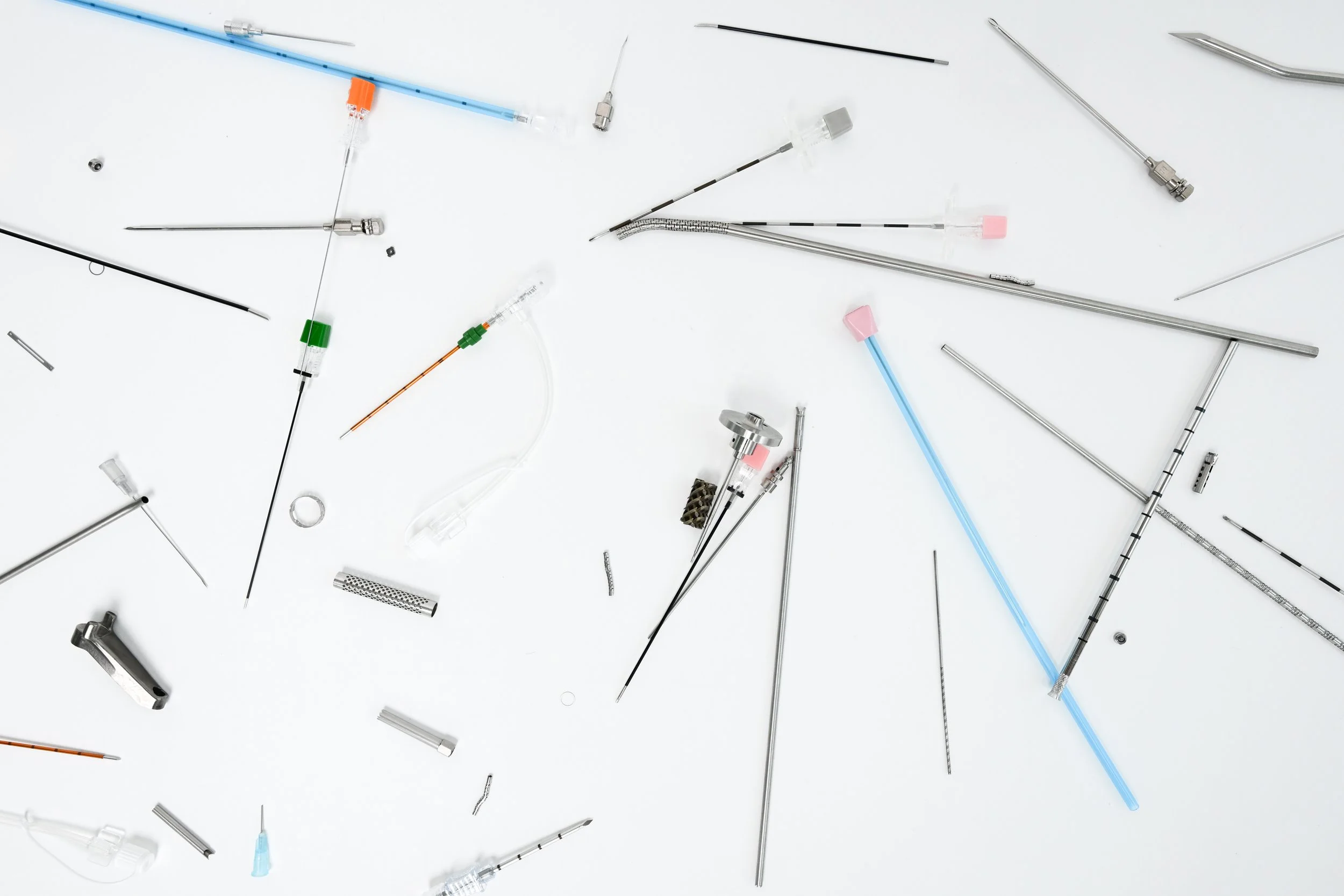 Procedural needles used in pain management, oncology, anesthesia, drug delivery, and interventional procedures.