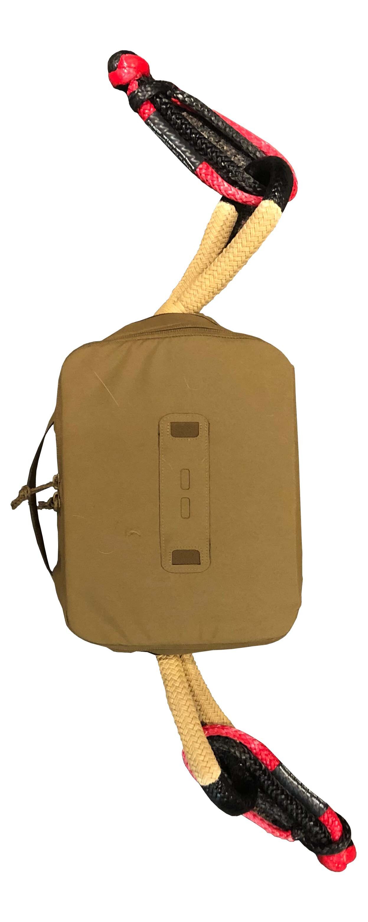 Outside+bag+with+rope+ends+out+copy.jpg