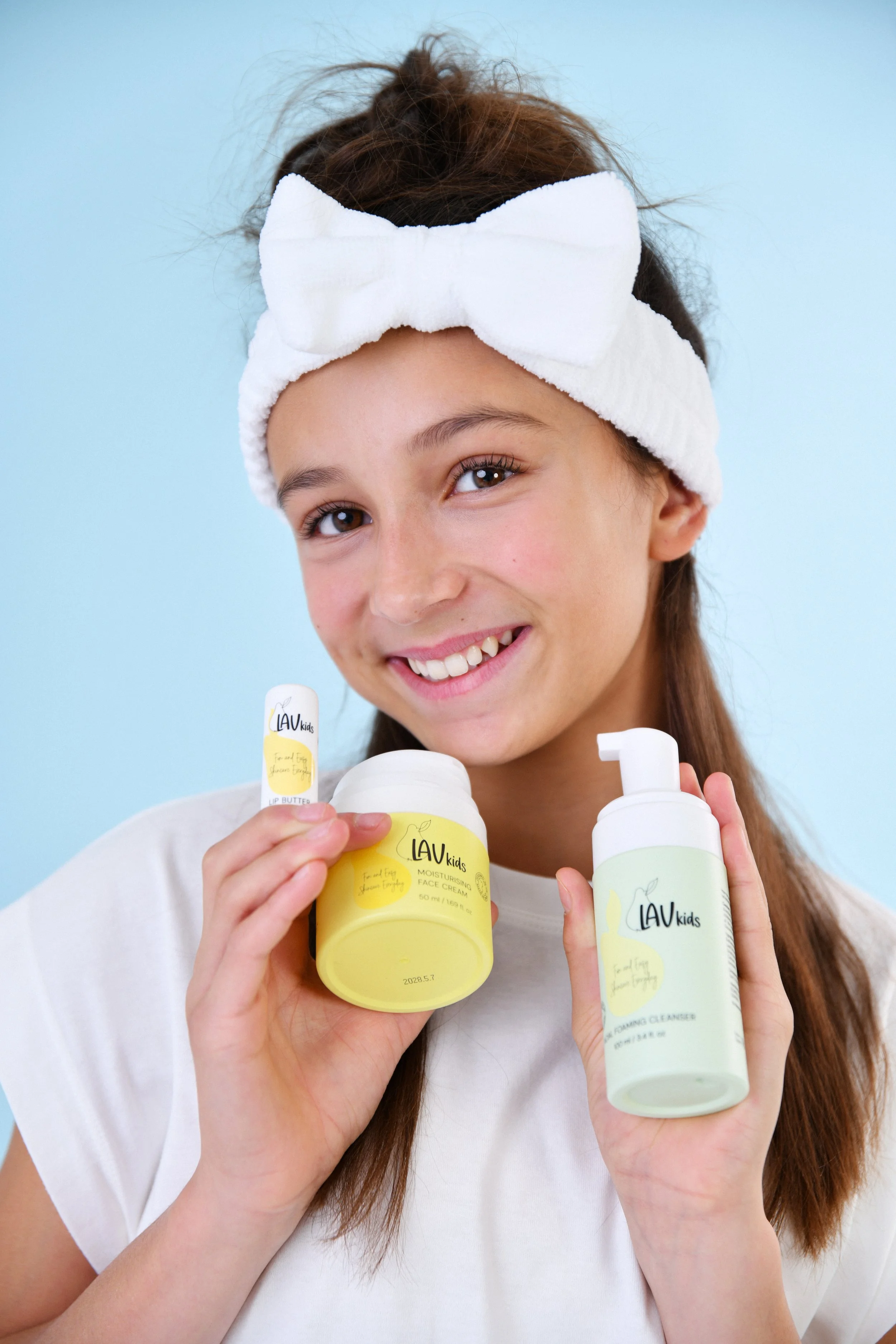 LK-Model-Photo-Complete Face Trio-MFC-00003.JPG