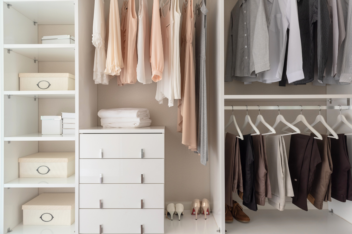 How to Organize Your Closet Like a Pro: Declutter, Organize & Refresh